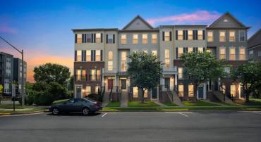 15504 JOHN DISKIN CIR #18, WOODBRIDGE, Virginia 22191, 3 Bedrooms Bedrooms, ,2 BathroomsBathrooms,Residential,For sale,15504 JOHN DISKIN CIR #18,VAPW2100238 MLS # VAPW2100238