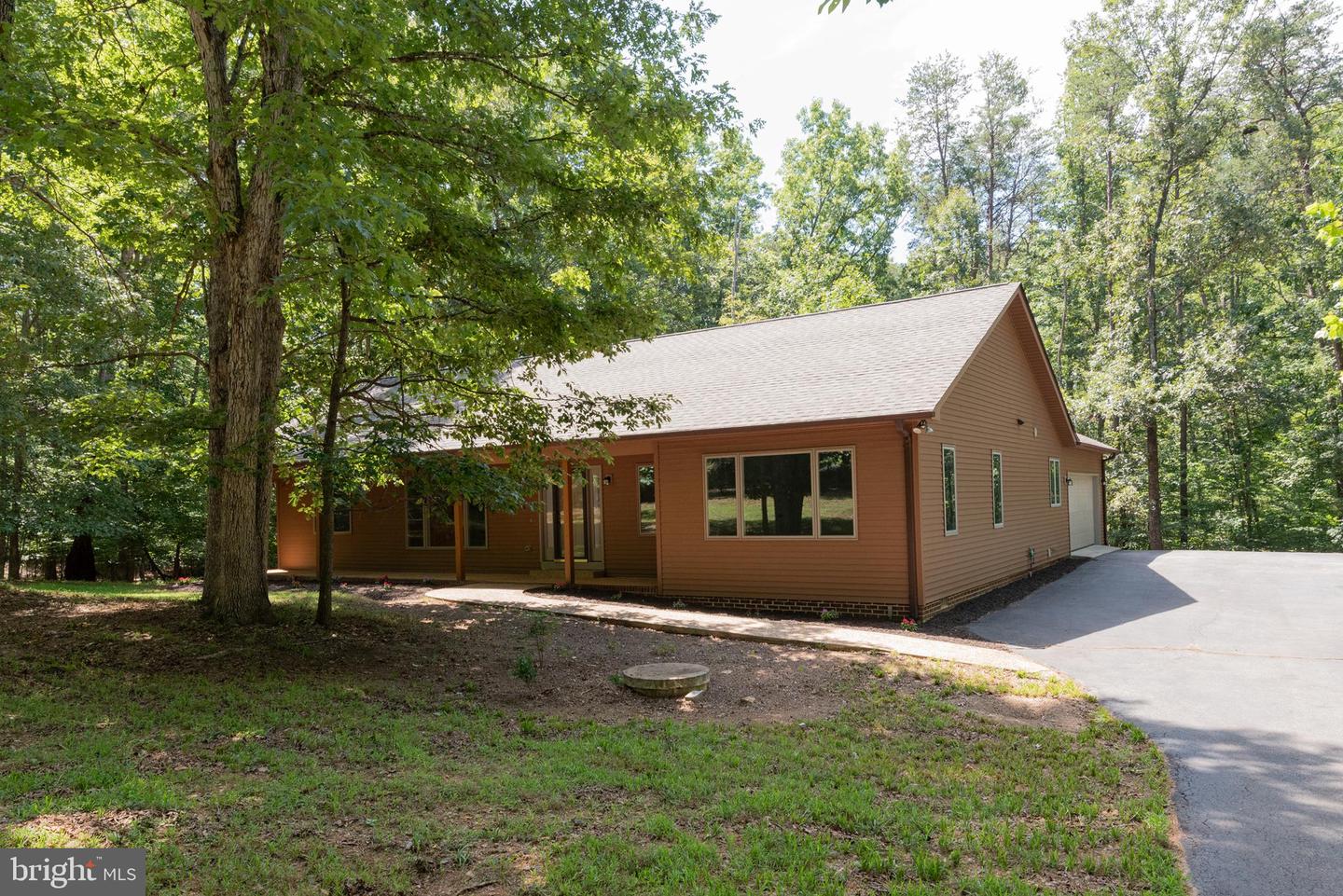 45 TALL OAKS CT, KESWICK, Virginia 22947, 3 Bedrooms Bedrooms, ,2 BathroomsBathrooms,Residential,For sale,45 TALL OAKS CT,VAFN2000484 MLS # VAFN2000484