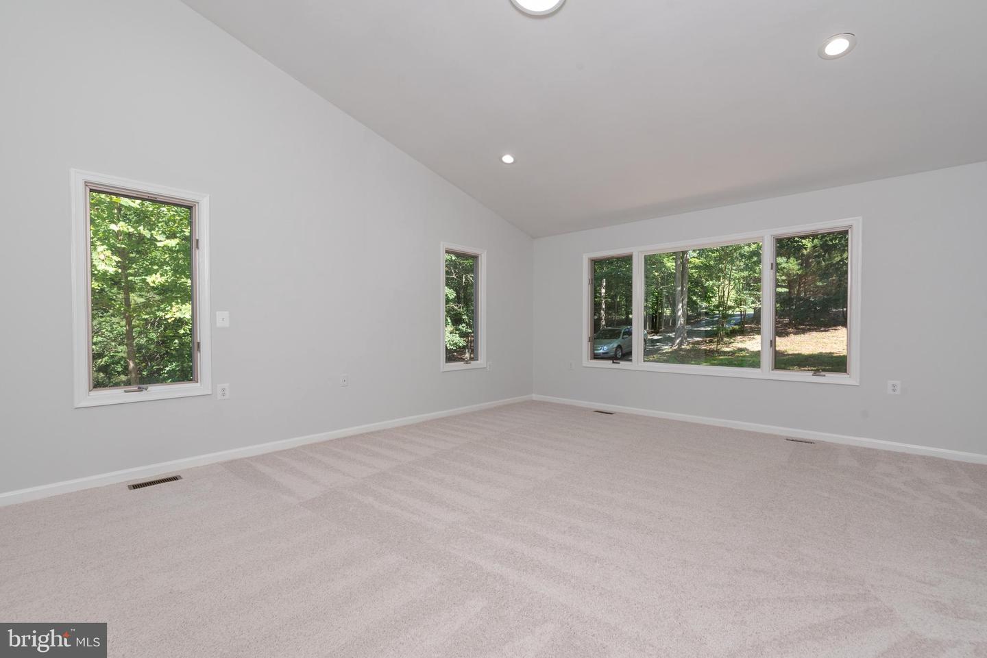 45 TALL OAKS CT, KESWICK, Virginia 22947, 3 Bedrooms Bedrooms, ,2 BathroomsBathrooms,Residential,For sale,45 TALL OAKS CT,VAFN2000484 MLS # VAFN2000484