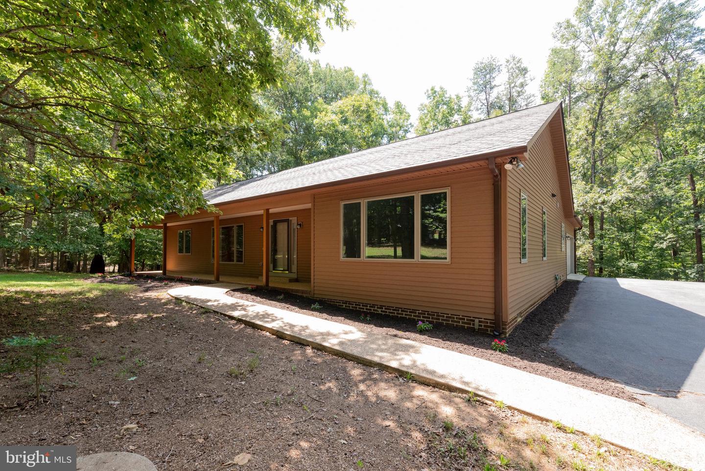 45 TALL OAKS CT, KESWICK, Virginia 22947, 3 Bedrooms Bedrooms, ,2 BathroomsBathrooms,Residential,For sale,45 TALL OAKS CT,VAFN2000484 MLS # VAFN2000484