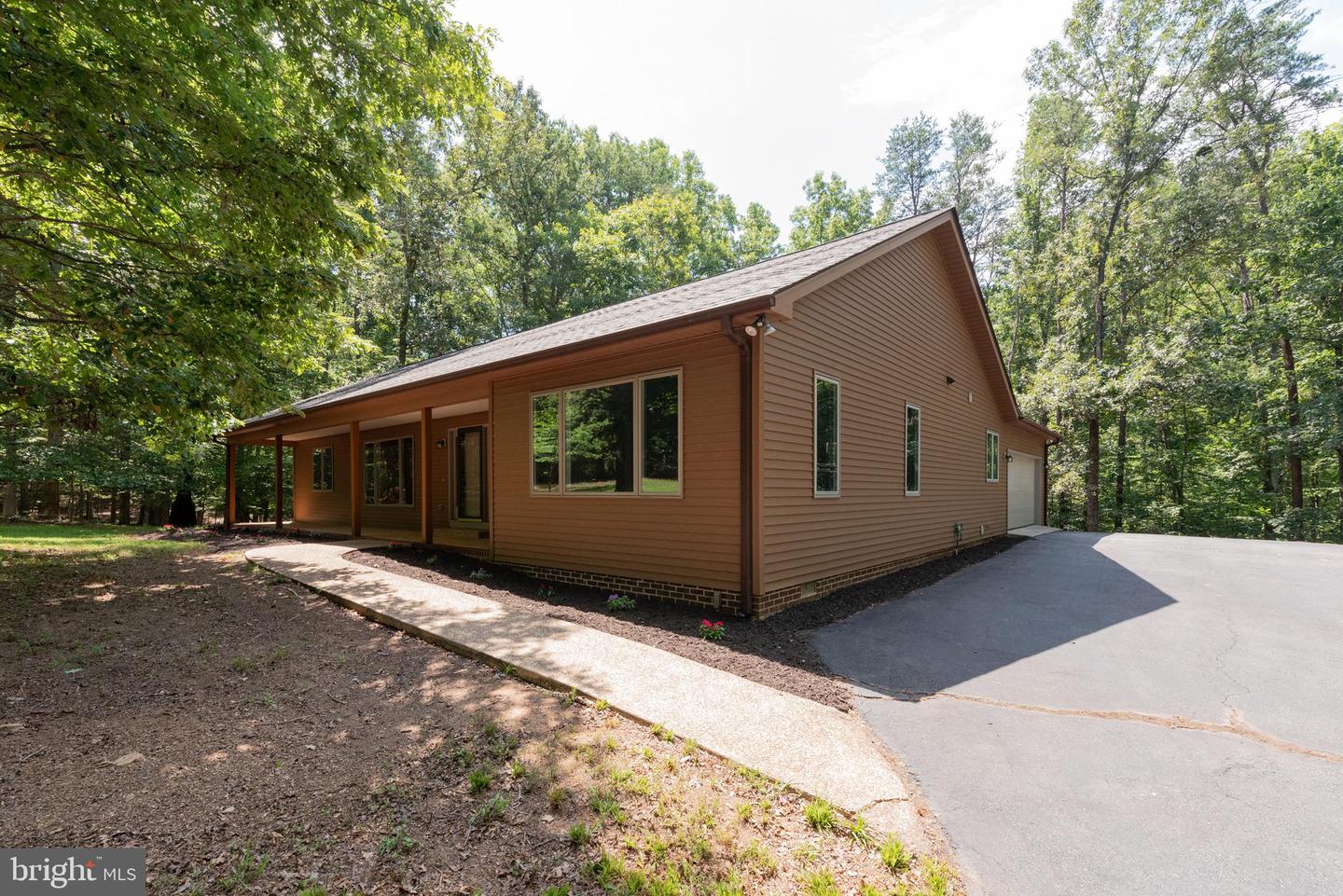 45 TALL OAKS CT, KESWICK, Virginia 22947, 3 Bedrooms Bedrooms, ,2 BathroomsBathrooms,Residential,For sale,45 TALL OAKS CT,VAFN2000484 MLS # VAFN2000484
