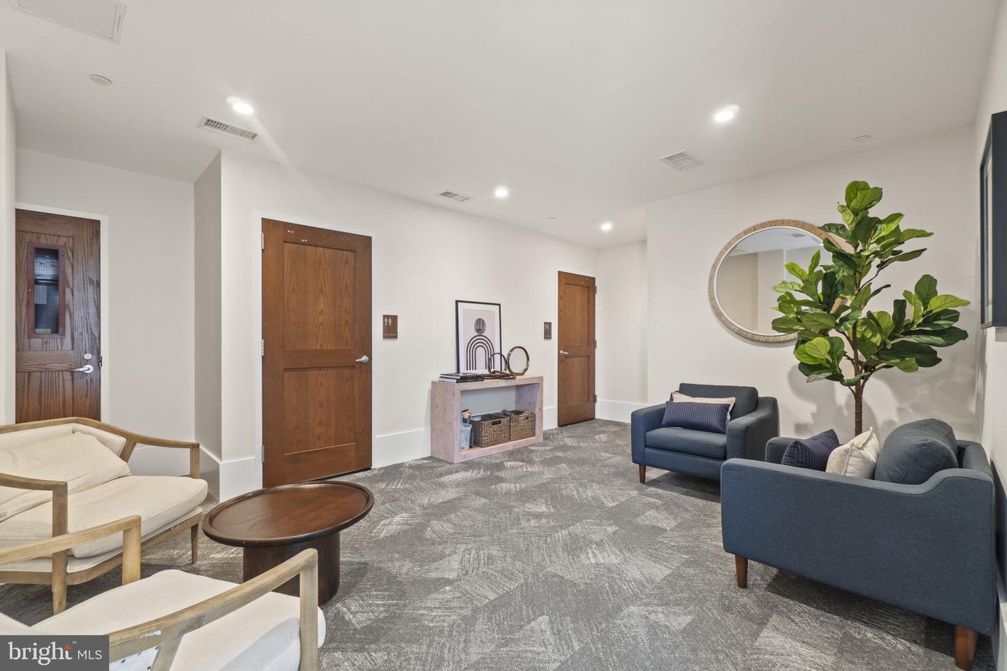 801 N FAIRFAX ST #310, ALEXANDRIA, Virginia 22314, 2 Bedrooms Bedrooms, 3 Rooms Rooms,2 BathroomsBathrooms,Residential,For sale,801 N FAIRFAX ST #310,VAAX2048040 MLS # VAAX2048040