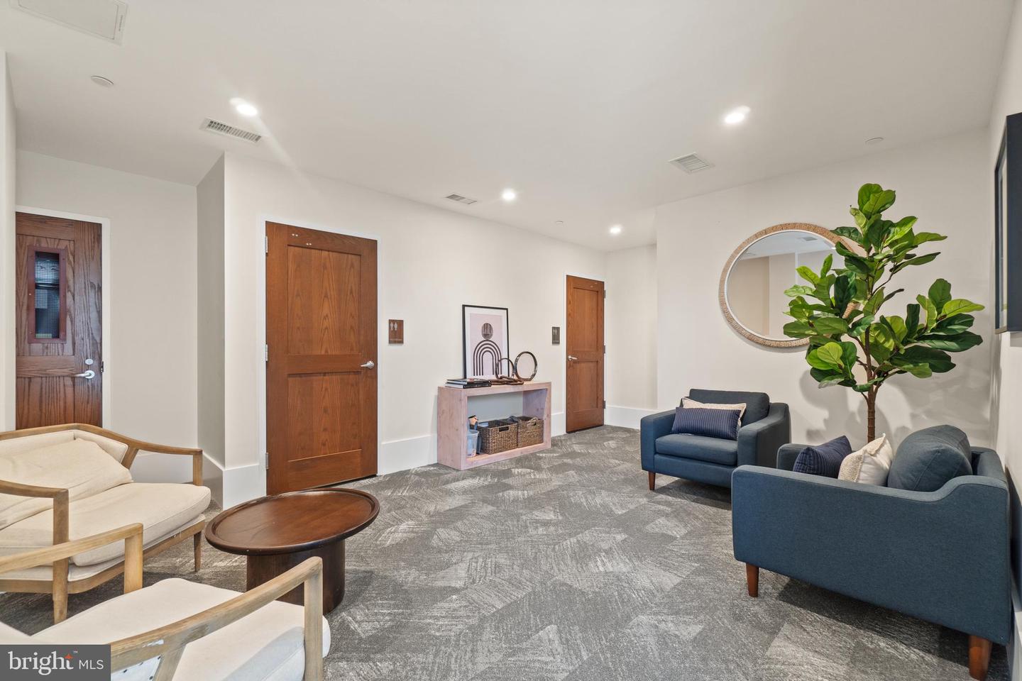 801 N FAIRFAX ST #310, ALEXANDRIA, Virginia 22314, 2 Bedrooms Bedrooms, 3 Rooms Rooms,2 BathroomsBathrooms,Residential,For sale,801 N FAIRFAX ST #310,VAAX2048040 MLS # VAAX2048040