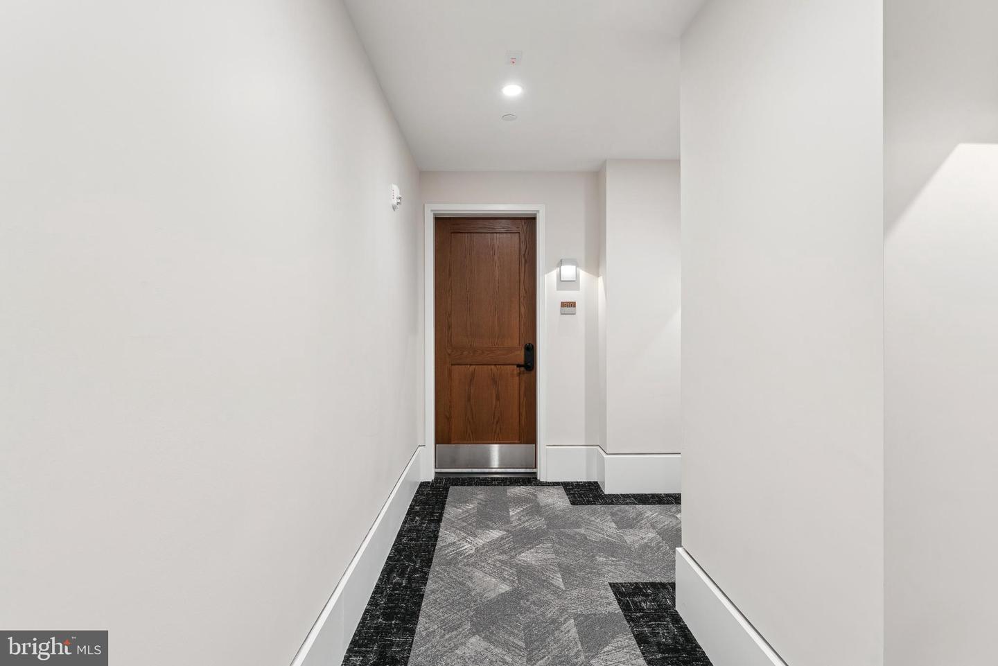 801 N FAIRFAX ST #310, ALEXANDRIA, Virginia 22314, 2 Bedrooms Bedrooms, 3 Rooms Rooms,2 BathroomsBathrooms,Residential,For sale,801 N FAIRFAX ST #310,VAAX2048040 MLS # VAAX2048040