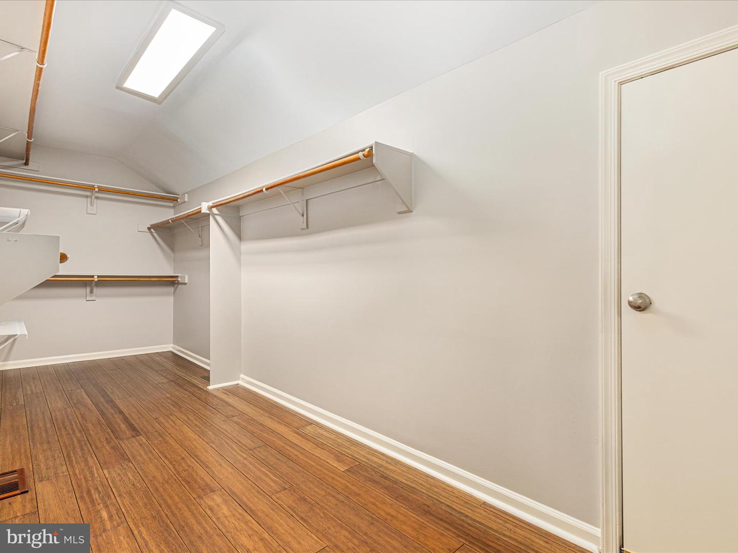 20607 WOODMERE CT, STERLING, Virginia 20165, 4 Bedrooms Bedrooms, 19 Rooms Rooms,3 BathroomsBathrooms,Residential,For sale,20607 WOODMERE CT,VALO2103368 MLS # VALO2103368