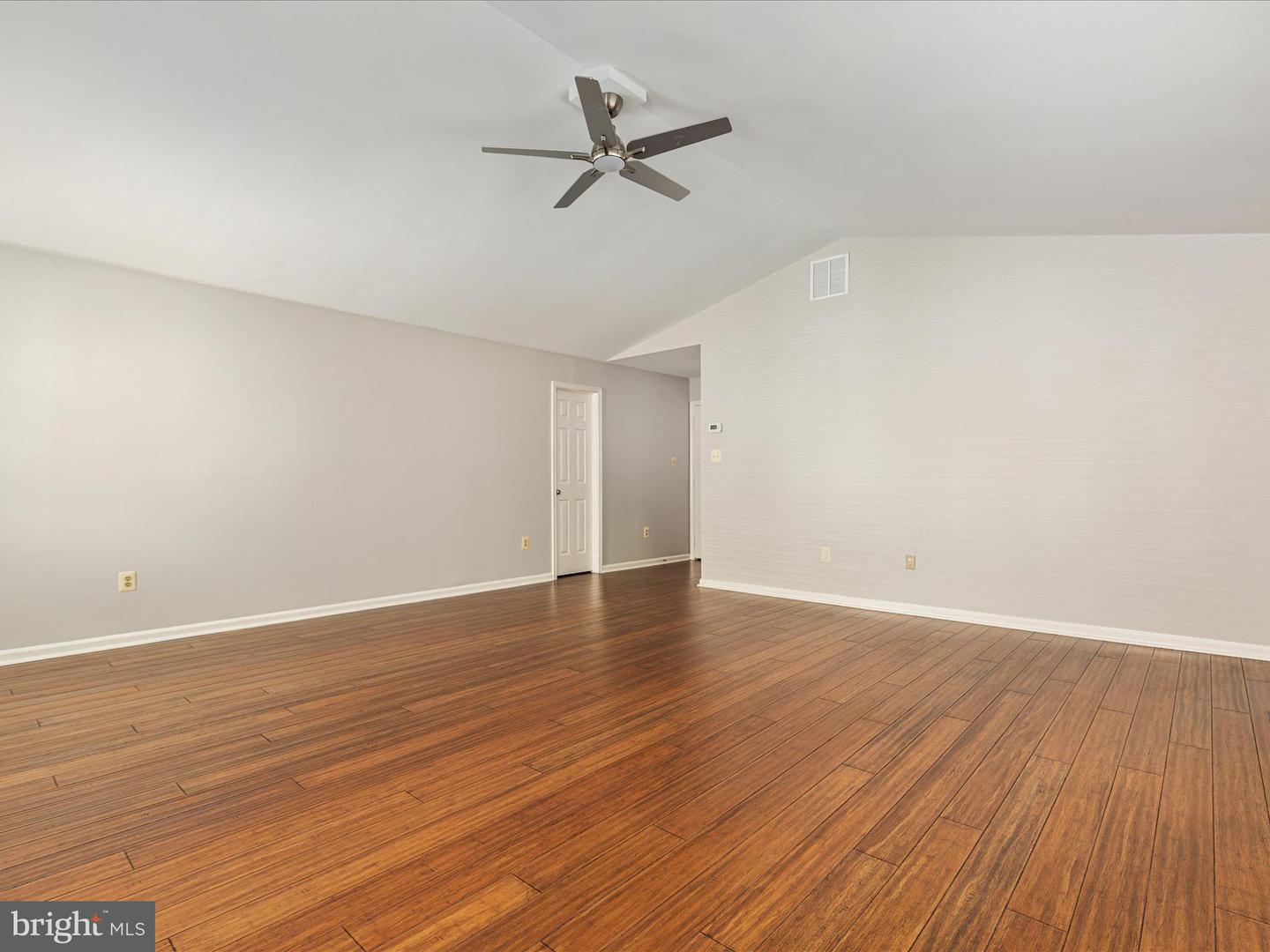 20607 WOODMERE CT, STERLING, Virginia 20165, 4 Bedrooms Bedrooms, 19 Rooms Rooms,3 BathroomsBathrooms,Residential,For sale,20607 WOODMERE CT,VALO2103368 MLS # VALO2103368