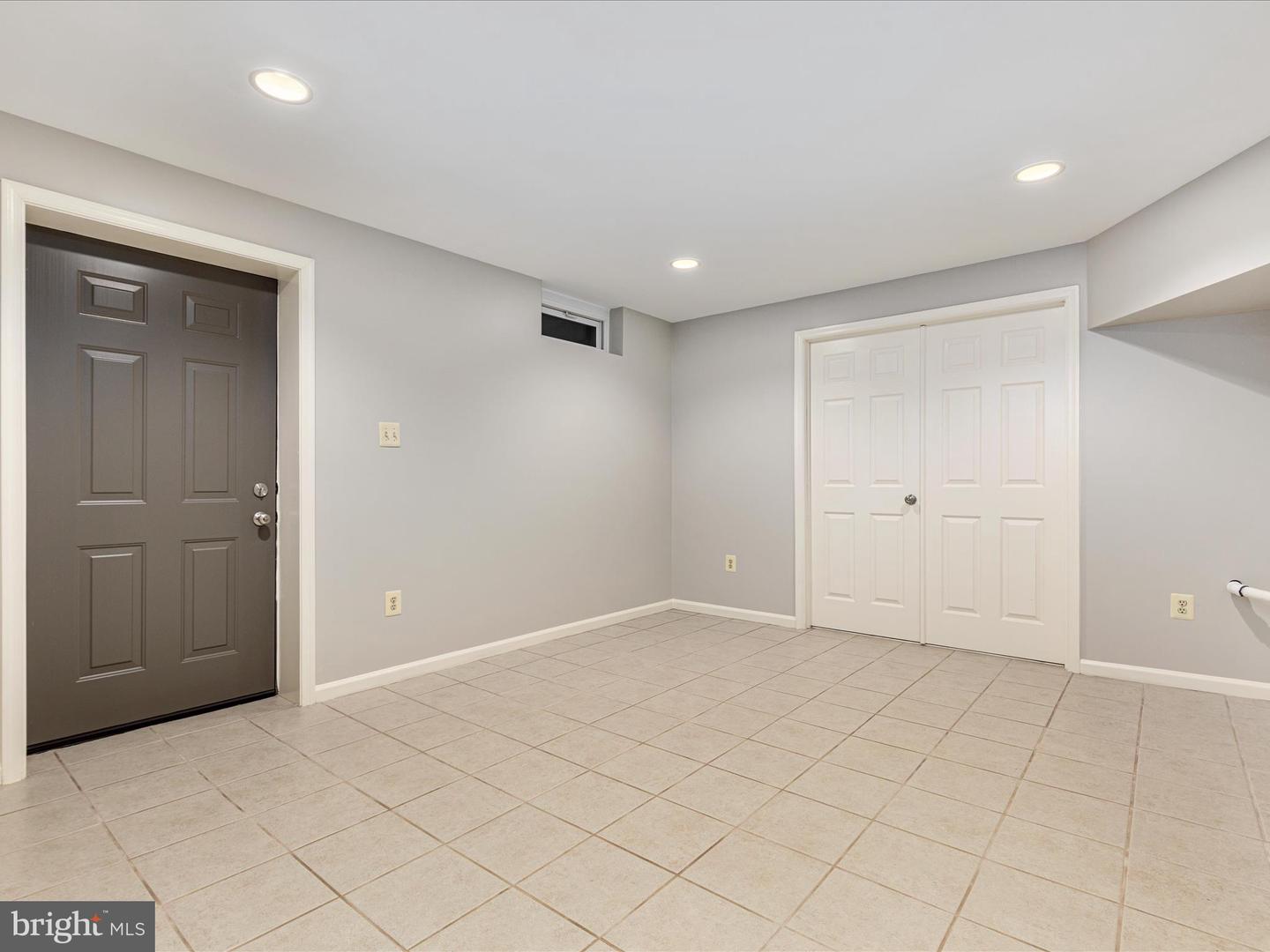 20607 WOODMERE CT, STERLING, Virginia 20165, 4 Bedrooms Bedrooms, 19 Rooms Rooms,3 BathroomsBathrooms,Residential,For sale,20607 WOODMERE CT,VALO2103368 MLS # VALO2103368
