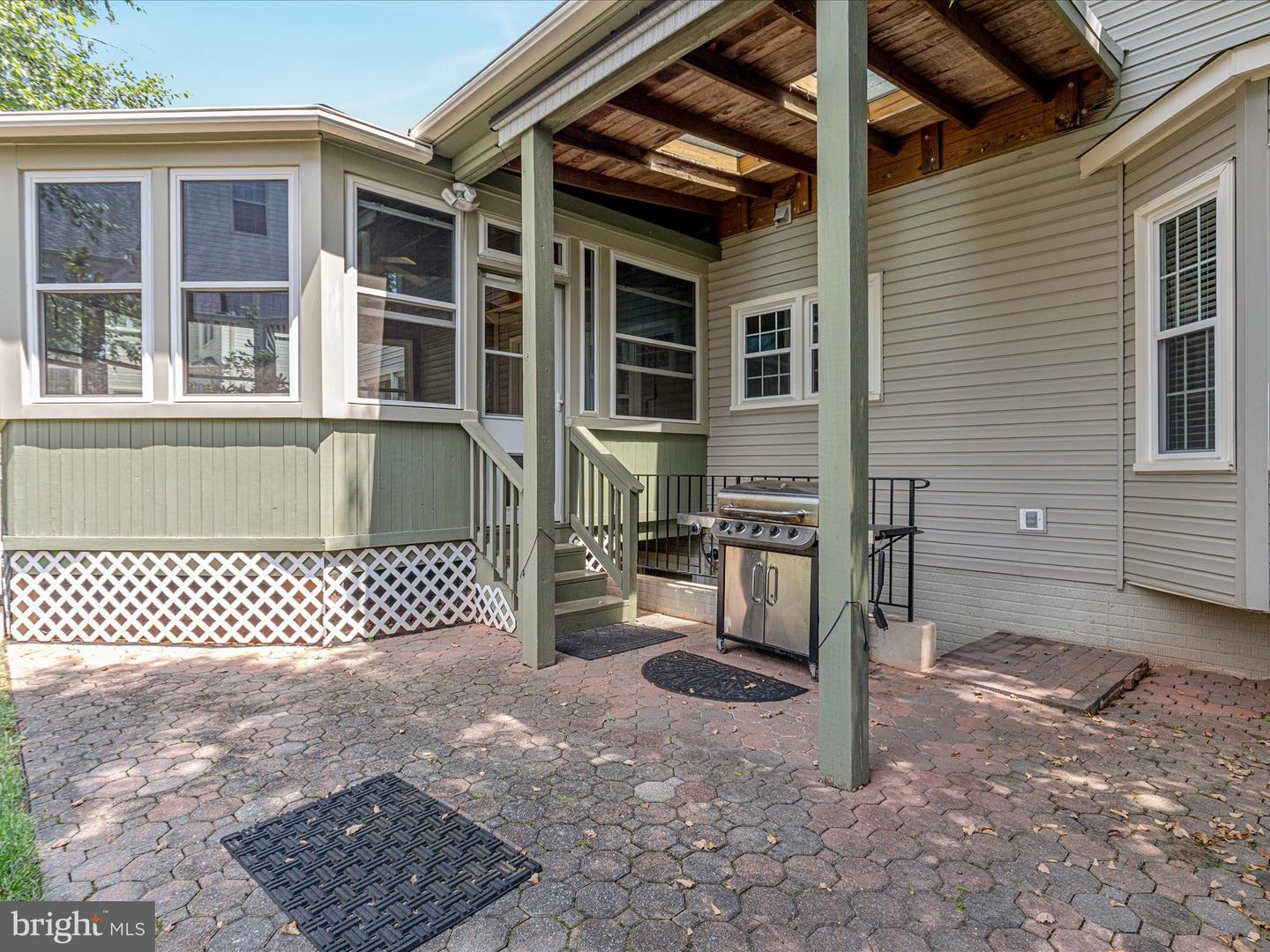 20607 WOODMERE CT, STERLING, Virginia 20165, 4 Bedrooms Bedrooms, 19 Rooms Rooms,3 BathroomsBathrooms,Residential,For sale,20607 WOODMERE CT,VALO2103368 MLS # VALO2103368