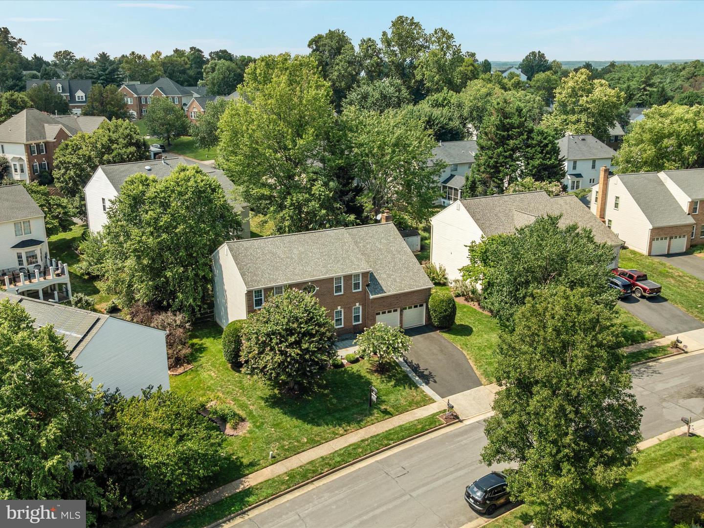 20607 WOODMERE CT, STERLING, Virginia 20165, 4 Bedrooms Bedrooms, 19 Rooms Rooms,3 BathroomsBathrooms,Residential,For sale,20607 WOODMERE CT,VALO2103368 MLS # VALO2103368