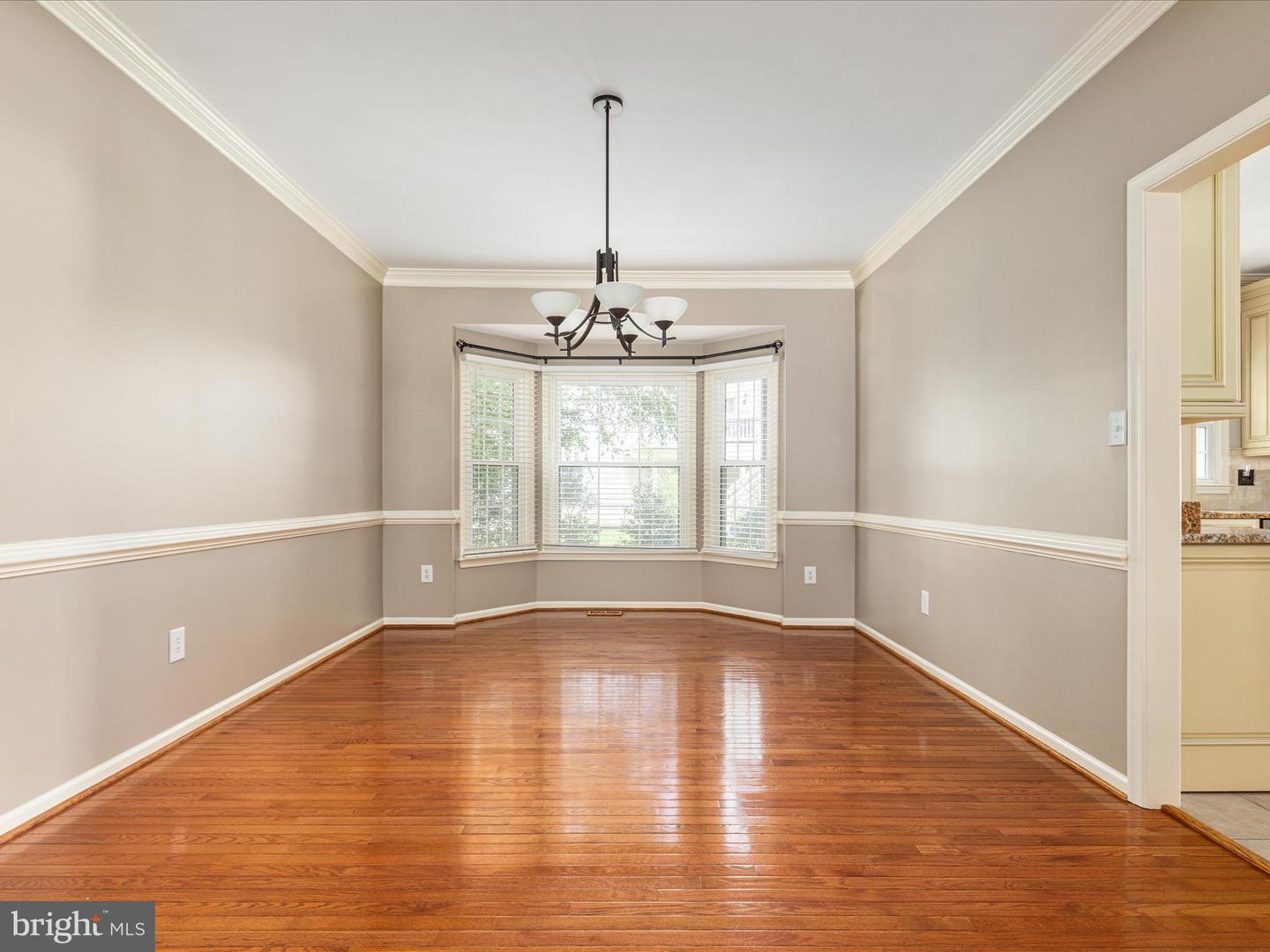20607 WOODMERE CT, STERLING, Virginia 20165, 4 Bedrooms Bedrooms, 19 Rooms Rooms,3 BathroomsBathrooms,Residential,For sale,20607 WOODMERE CT,VALO2103368 MLS # VALO2103368