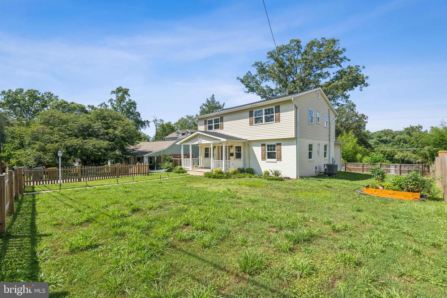 2013 MAYNARD DR, FALLS CHURCH, Virginia 22043, 5 Bedrooms Bedrooms, ,3 BathroomsBathrooms,Residential,For sale,2013 MAYNARD DR,VAFX2258204 MLS # VAFX2258204