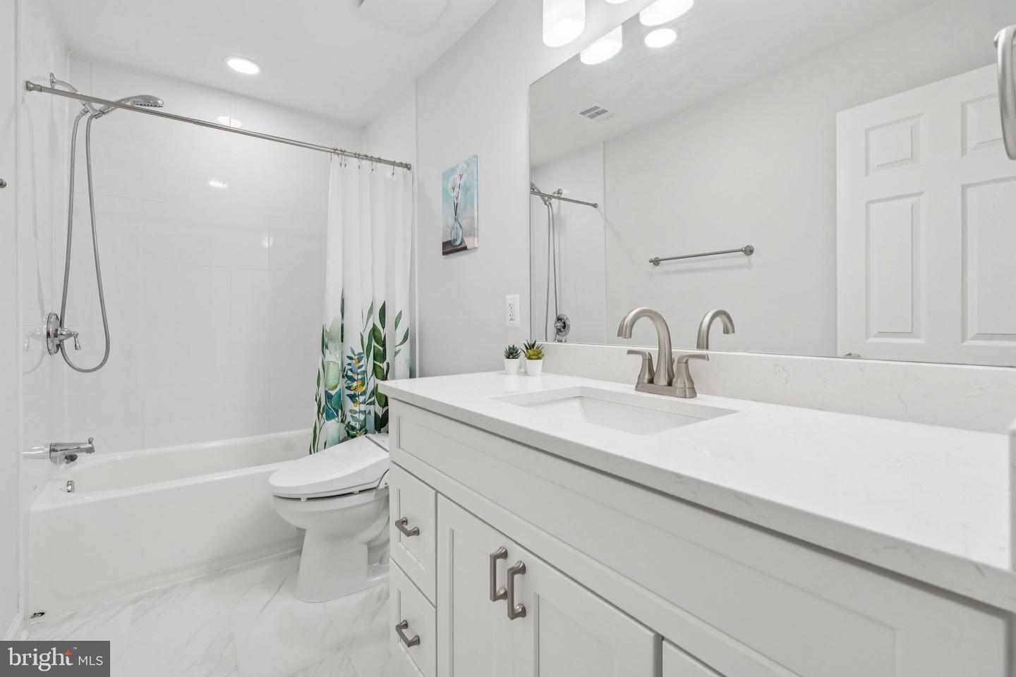 2013 MAYNARD DR, FALLS CHURCH, Virginia 22043, 5 Bedrooms Bedrooms, ,3 BathroomsBathrooms,Residential,For sale,2013 MAYNARD DR,VAFX2258204 MLS # VAFX2258204