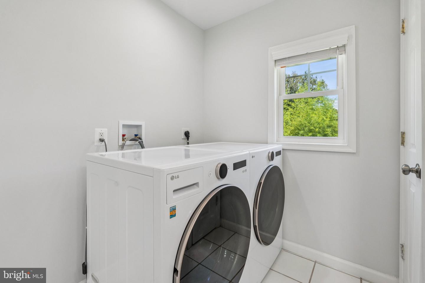 2013 MAYNARD DR, FALLS CHURCH, Virginia 22043, 5 Bedrooms Bedrooms, ,3 BathroomsBathrooms,Residential,For sale,2013 MAYNARD DR,VAFX2258204 MLS # VAFX2258204