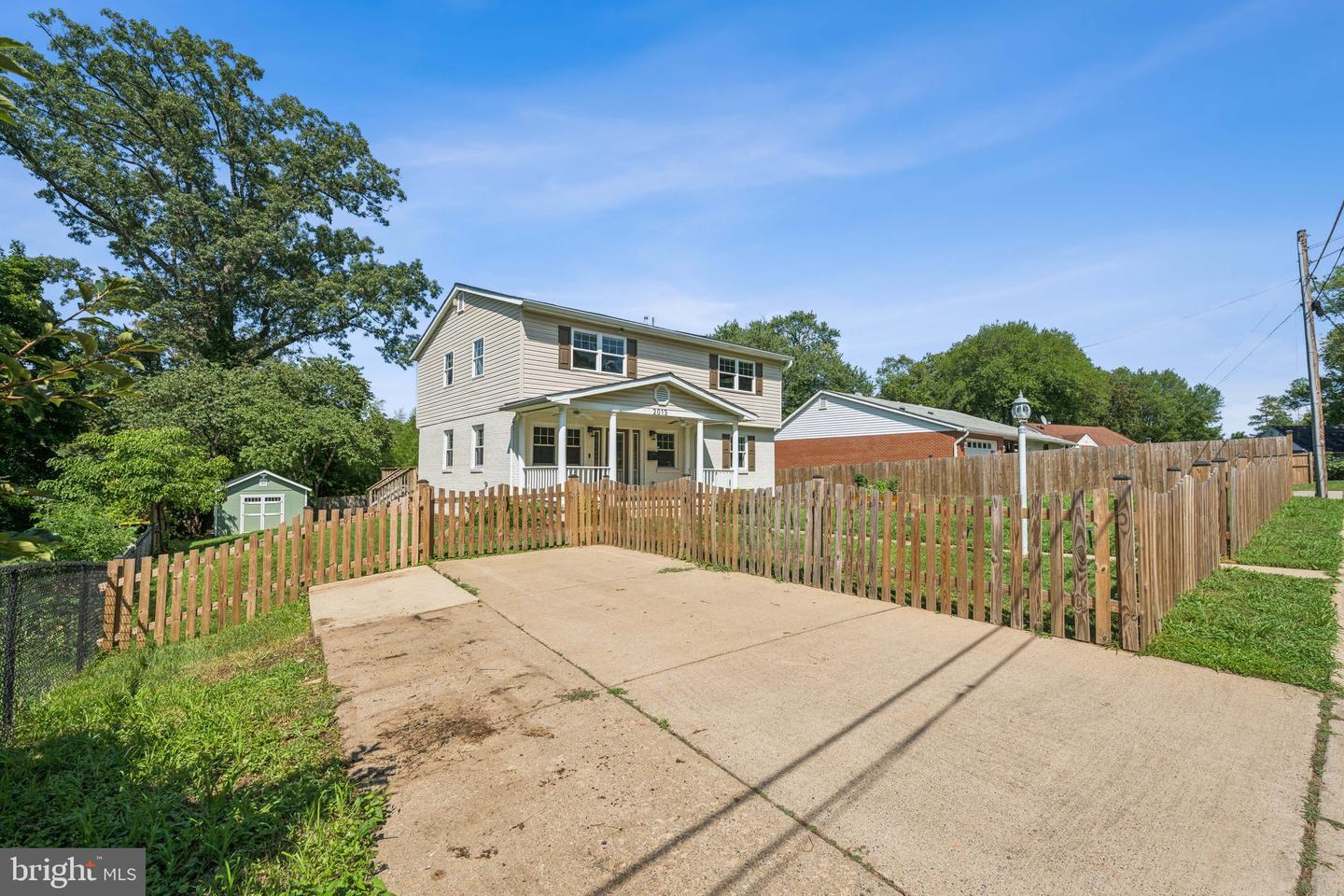 2013 MAYNARD DR, FALLS CHURCH, Virginia 22043, 5 Bedrooms Bedrooms, ,3 BathroomsBathrooms,Residential,For sale,2013 MAYNARD DR,VAFX2258204 MLS # VAFX2258204