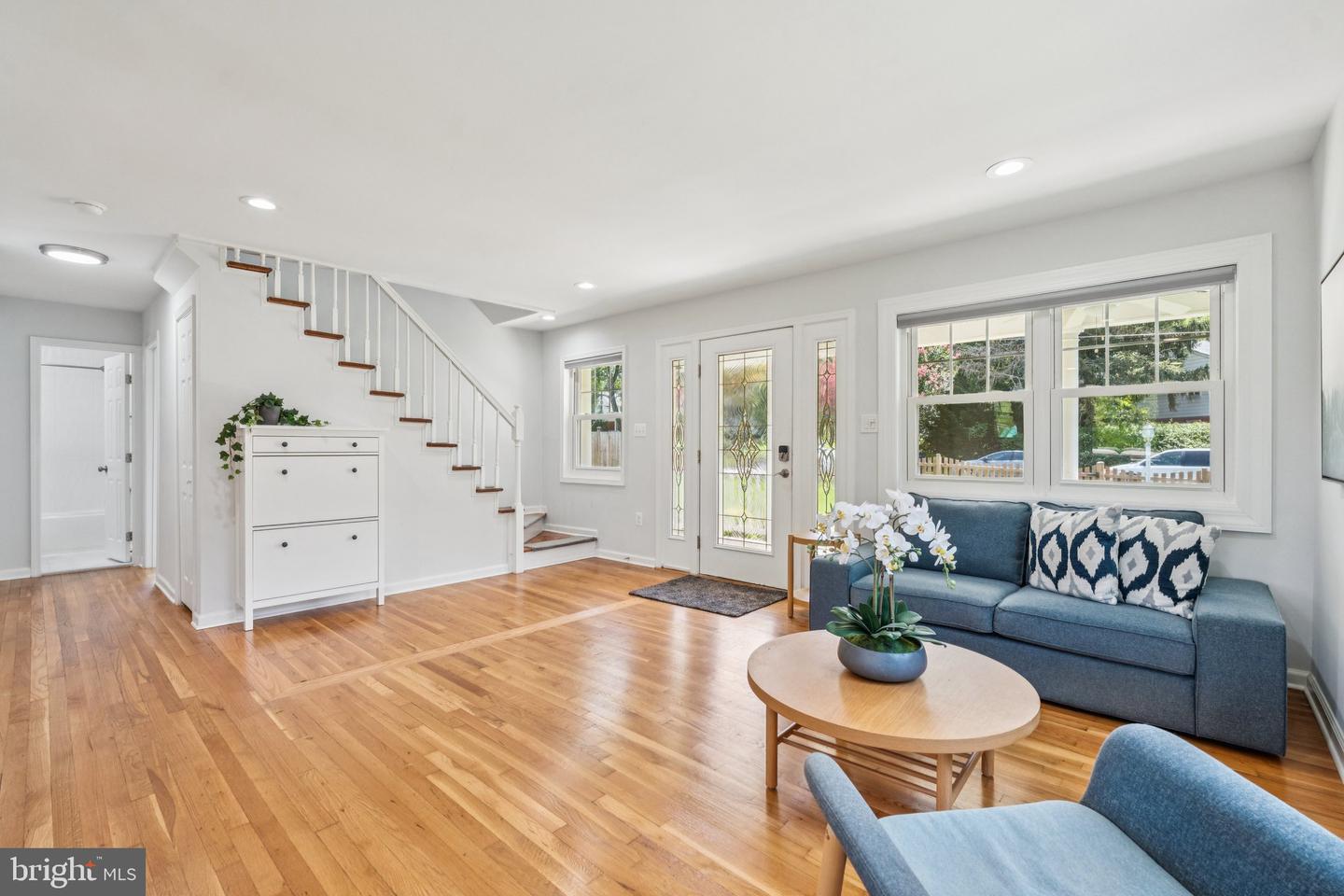 2013 MAYNARD DR, FALLS CHURCH, Virginia 22043, 5 Bedrooms Bedrooms, ,3 BathroomsBathrooms,Residential,For sale,2013 MAYNARD DR,VAFX2258204 MLS # VAFX2258204
