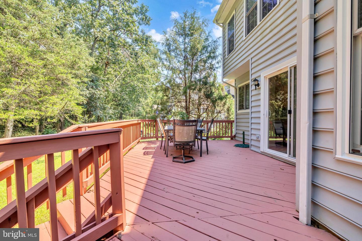 43332 BURKE DALE ST, CHANTILLY, Virginia 20152, 4 Bedrooms Bedrooms, ,3 BathroomsBathrooms,Residential,For sale,43332 BURKE DALE ST,VALO2103374 MLS # VALO2103374