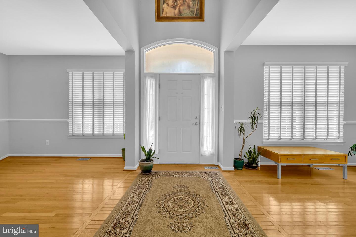 43332 BURKE DALE ST, CHANTILLY, Virginia 20152, 4 Bedrooms Bedrooms, ,3 BathroomsBathrooms,Residential,For sale,43332 BURKE DALE ST,VALO2103374 MLS # VALO2103374