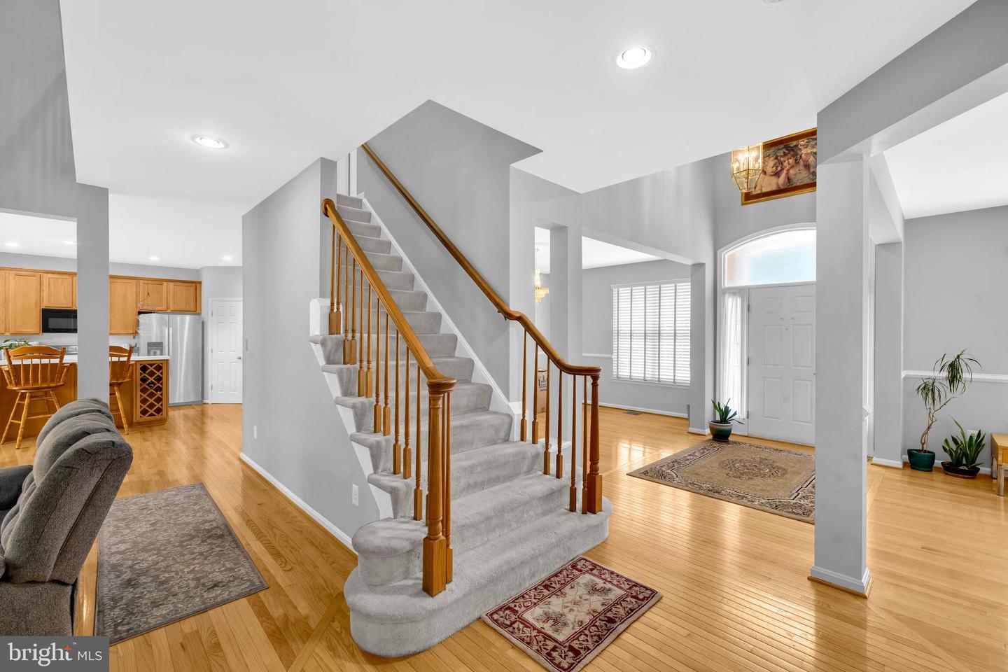 43332 BURKE DALE ST, CHANTILLY, Virginia 20152, 4 Bedrooms Bedrooms, ,3 BathroomsBathrooms,Residential,For sale,43332 BURKE DALE ST,VALO2103374 MLS # VALO2103374