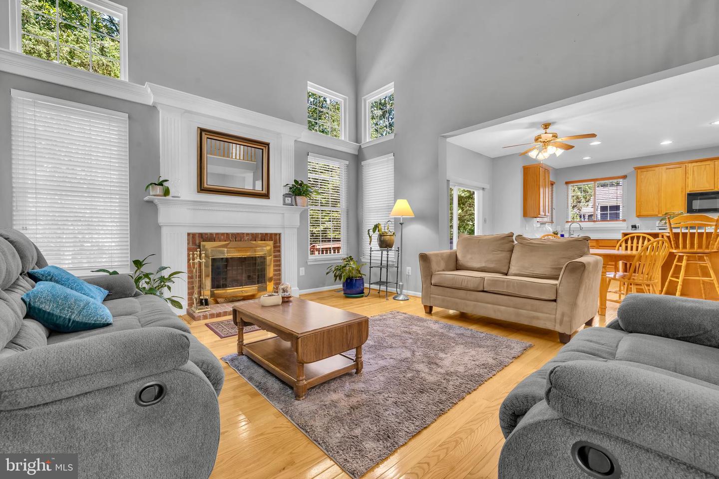 43332 BURKE DALE ST, CHANTILLY, Virginia 20152, 4 Bedrooms Bedrooms, ,3 BathroomsBathrooms,Residential,For sale,43332 BURKE DALE ST,VALO2103374 MLS # VALO2103374