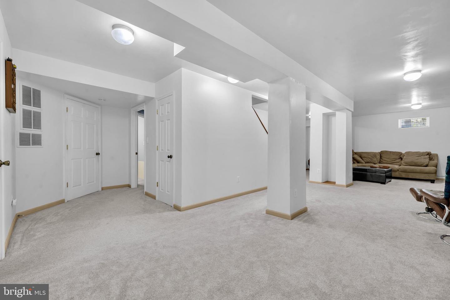 43332 BURKE DALE ST, CHANTILLY, Virginia 20152, 4 Bedrooms Bedrooms, ,3 BathroomsBathrooms,Residential,For sale,43332 BURKE DALE ST,VALO2103374 MLS # VALO2103374