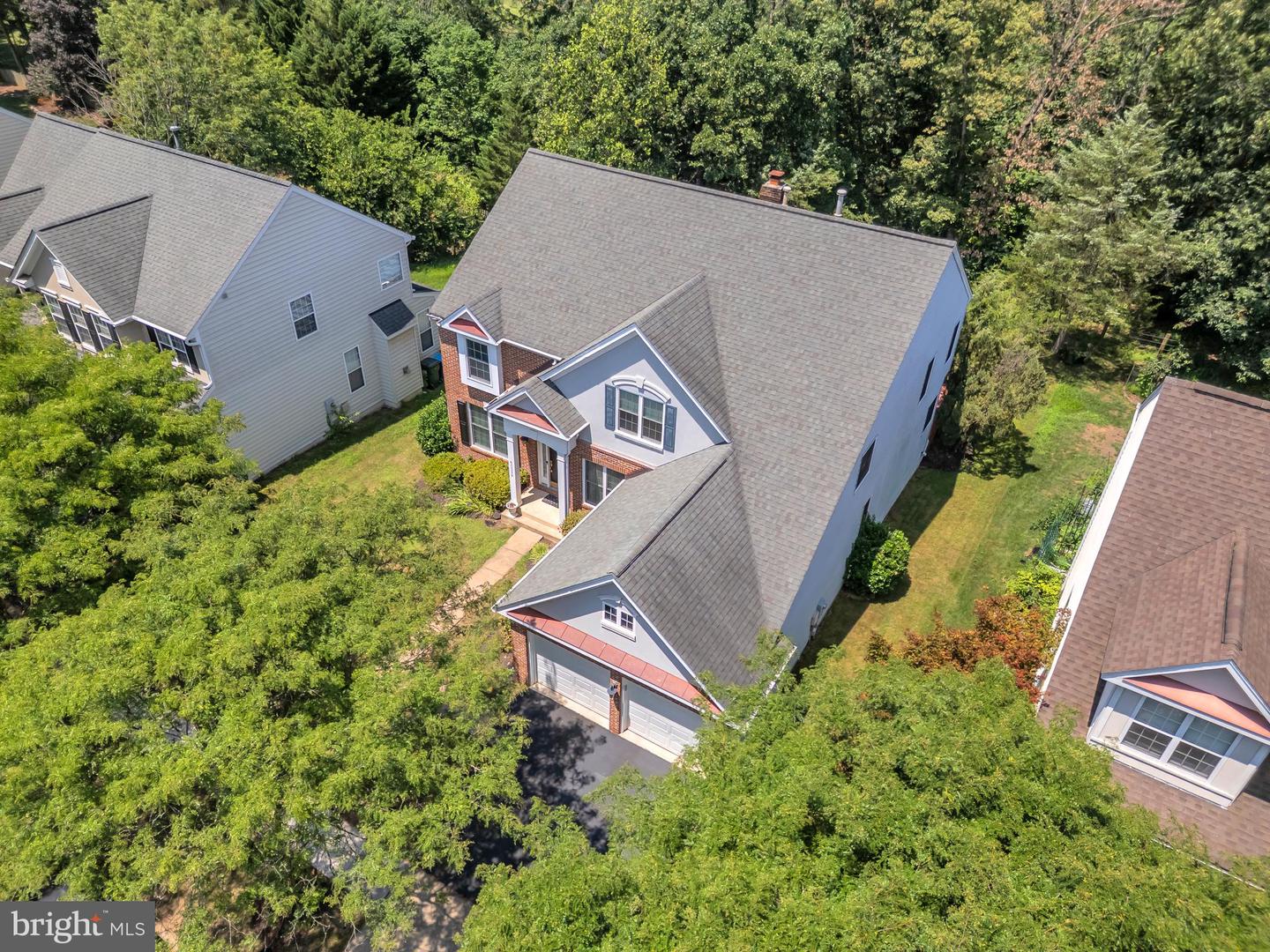 43332 BURKE DALE ST, CHANTILLY, Virginia 20152, 4 Bedrooms Bedrooms, ,3 BathroomsBathrooms,Residential,For sale,43332 BURKE DALE ST,VALO2103374 MLS # VALO2103374