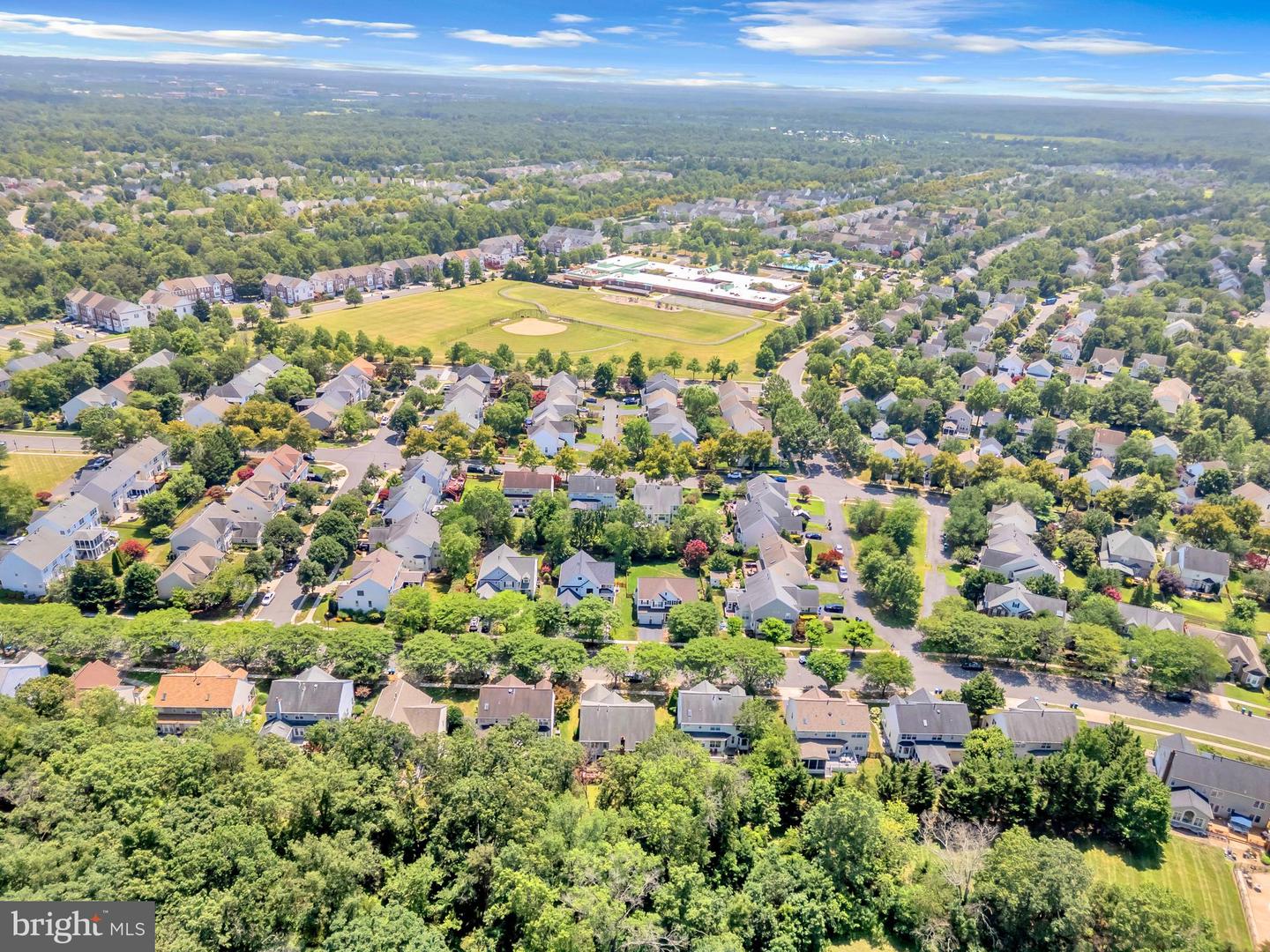 43332 BURKE DALE ST, CHANTILLY, Virginia 20152, 4 Bedrooms Bedrooms, ,3 BathroomsBathrooms,Residential,For sale,43332 BURKE DALE ST,VALO2103374 MLS # VALO2103374