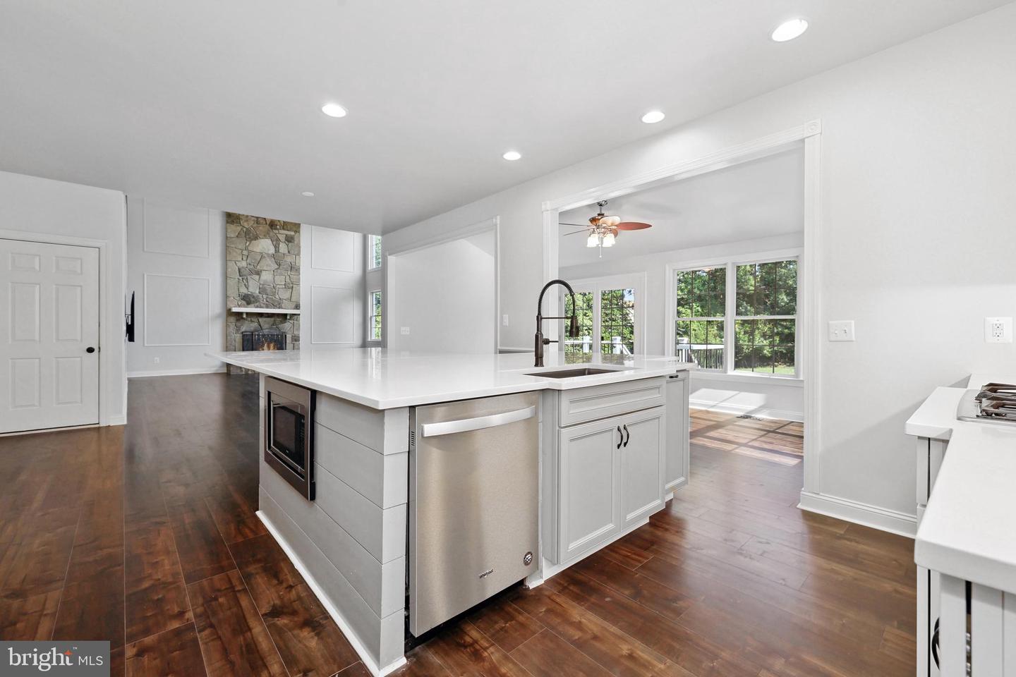 5008 DESERT FOREST CT, HAYMARKET, Virginia 20169, 4 Bedrooms Bedrooms, ,4 BathroomsBathrooms,Residential,For sale,5008 DESERT FOREST CT,VAPW2100272 MLS # VAPW2100272