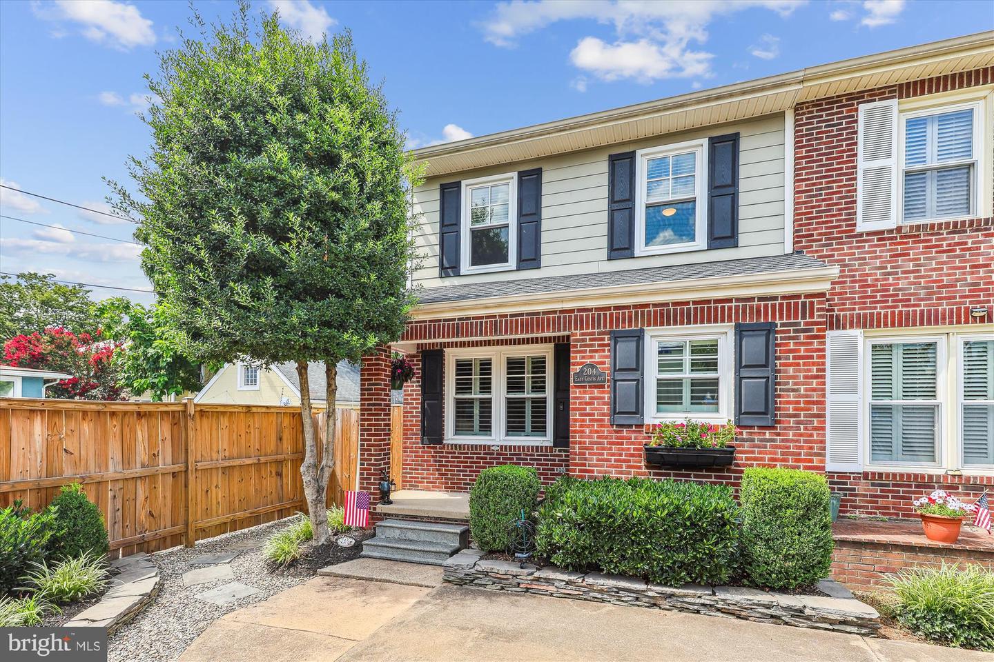 204 E CUSTIS, ALEXANDRIA, Virginia 22301, 3 Bedrooms Bedrooms, ,1 BathroomBathrooms,Residential,For sale,204 E CUSTIS,VAAX2048016 MLS # VAAX2048016