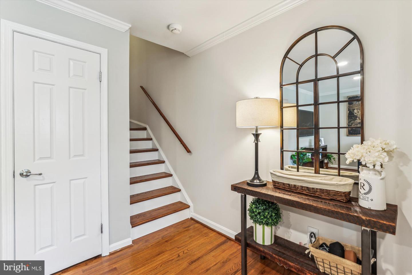 204 E CUSTIS, ALEXANDRIA, Virginia 22301, 3 Bedrooms Bedrooms, ,1 BathroomBathrooms,Residential,For sale,204 E CUSTIS,VAAX2048016 MLS # VAAX2048016