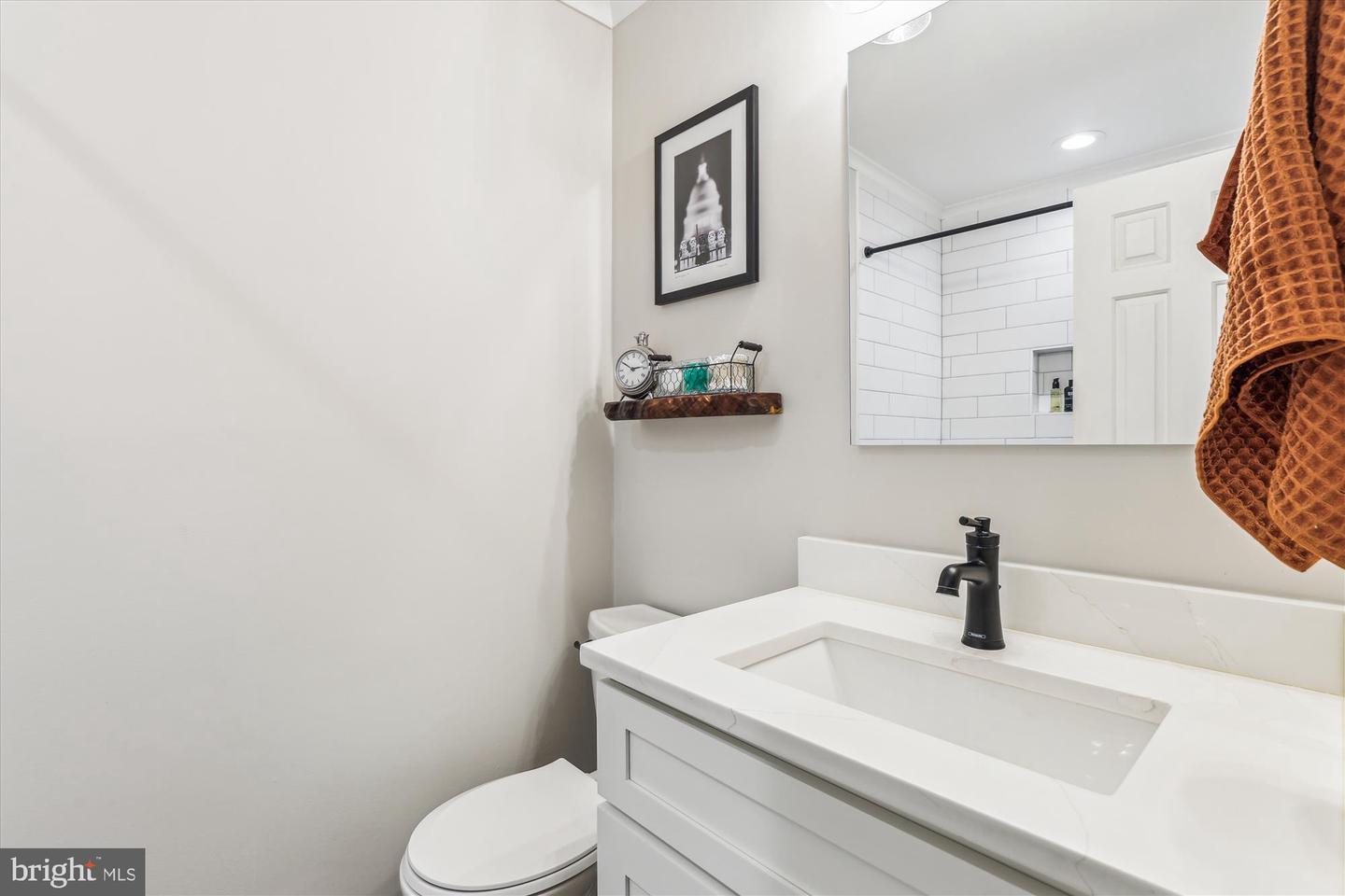 204 E CUSTIS, ALEXANDRIA, Virginia 22301, 3 Bedrooms Bedrooms, ,1 BathroomBathrooms,Residential,For sale,204 E CUSTIS,VAAX2048016 MLS # VAAX2048016