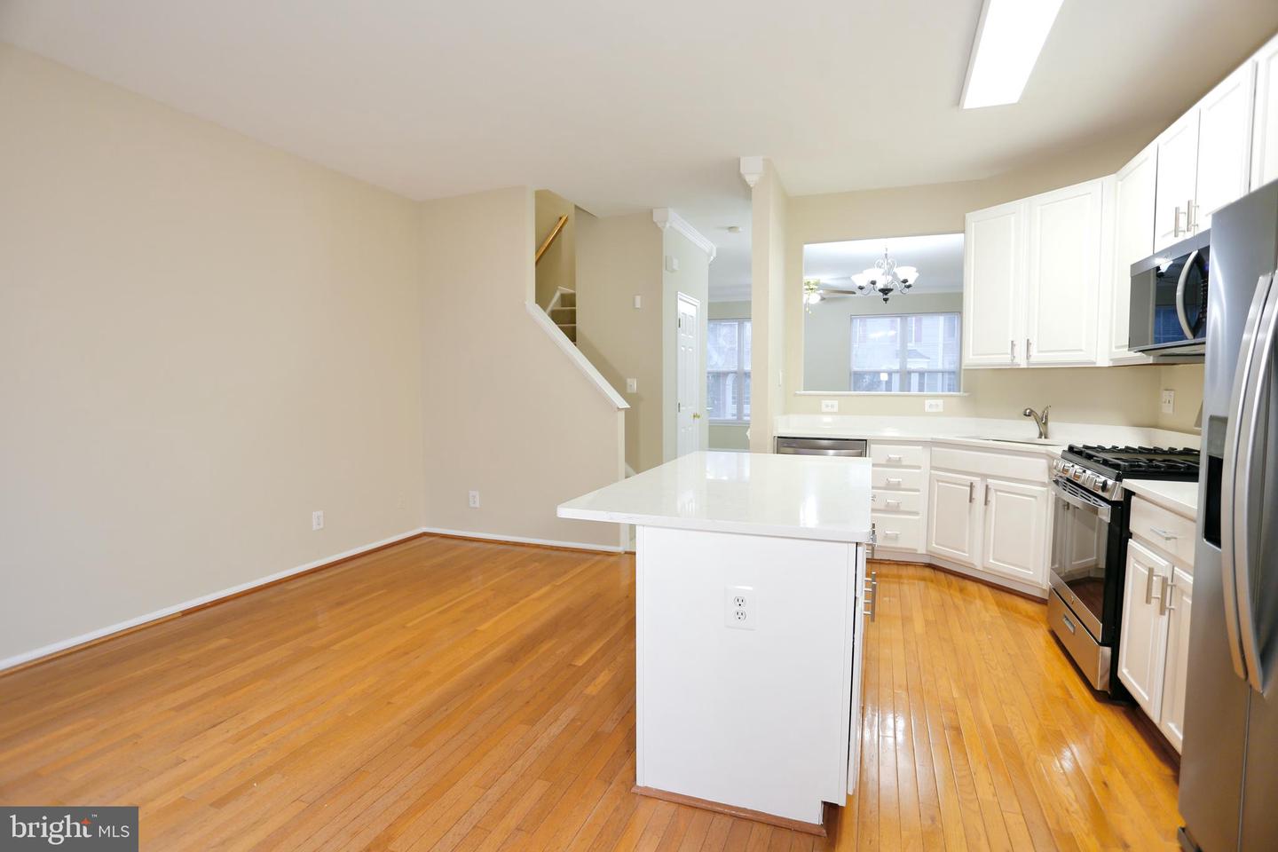 14091 MALTA ST, WOODBRIDGE, Virginia 22193, 3 Bedrooms Bedrooms, ,2 BathroomsBathrooms,Residential,For sale,14091 MALTA ST,VAPW2100300 MLS # VAPW2100300