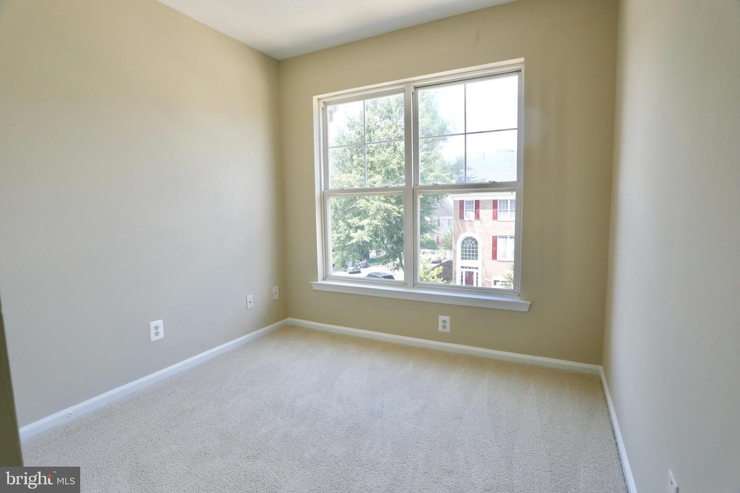 14091 MALTA ST, WOODBRIDGE, Virginia 22193, 3 Bedrooms Bedrooms, ,2 BathroomsBathrooms,Residential,For sale,14091 MALTA ST,VAPW2100300 MLS # VAPW2100300