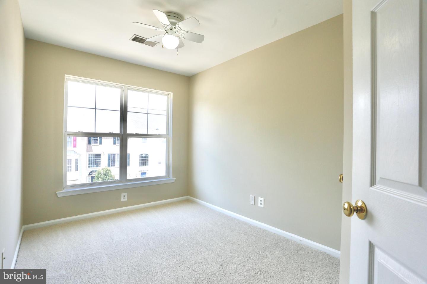 14091 MALTA ST, WOODBRIDGE, Virginia 22193, 3 Bedrooms Bedrooms, ,2 BathroomsBathrooms,Residential,For sale,14091 MALTA ST,VAPW2100300 MLS # VAPW2100300