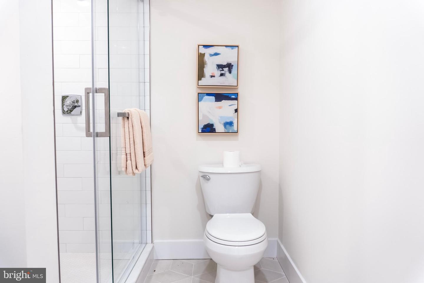 6614 EASTERN AVE NW, WASHINGTON, District Of Columbia 20012, 7 Bedrooms Bedrooms, ,4 BathroomsBathrooms,Residential,For sale,6614 EASTERN AVE NW,DCDC2212828 MLS # DCDC2212828