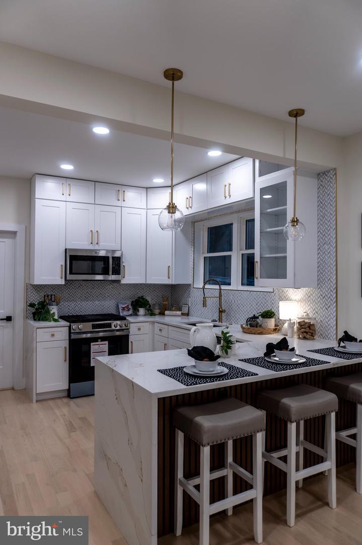 6614 EASTERN AVE NW, WASHINGTON, District Of Columbia 20012, 7 Bedrooms Bedrooms, ,4 BathroomsBathrooms,Residential,For sale,6614 EASTERN AVE NW,DCDC2212828 MLS # DCDC2212828