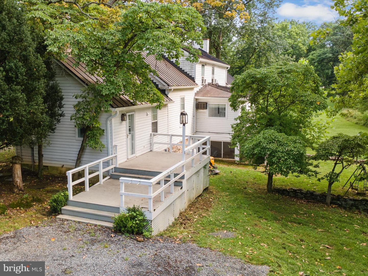 1105 BISHOP MEADE RD, BOYCE, Virginia 22620, 5 Bedrooms Bedrooms, 16 Rooms Rooms,3 BathroomsBathrooms,Residential,For sale,1105 BISHOP MEADE RD,VACL2005930 MLS # VACL2005930