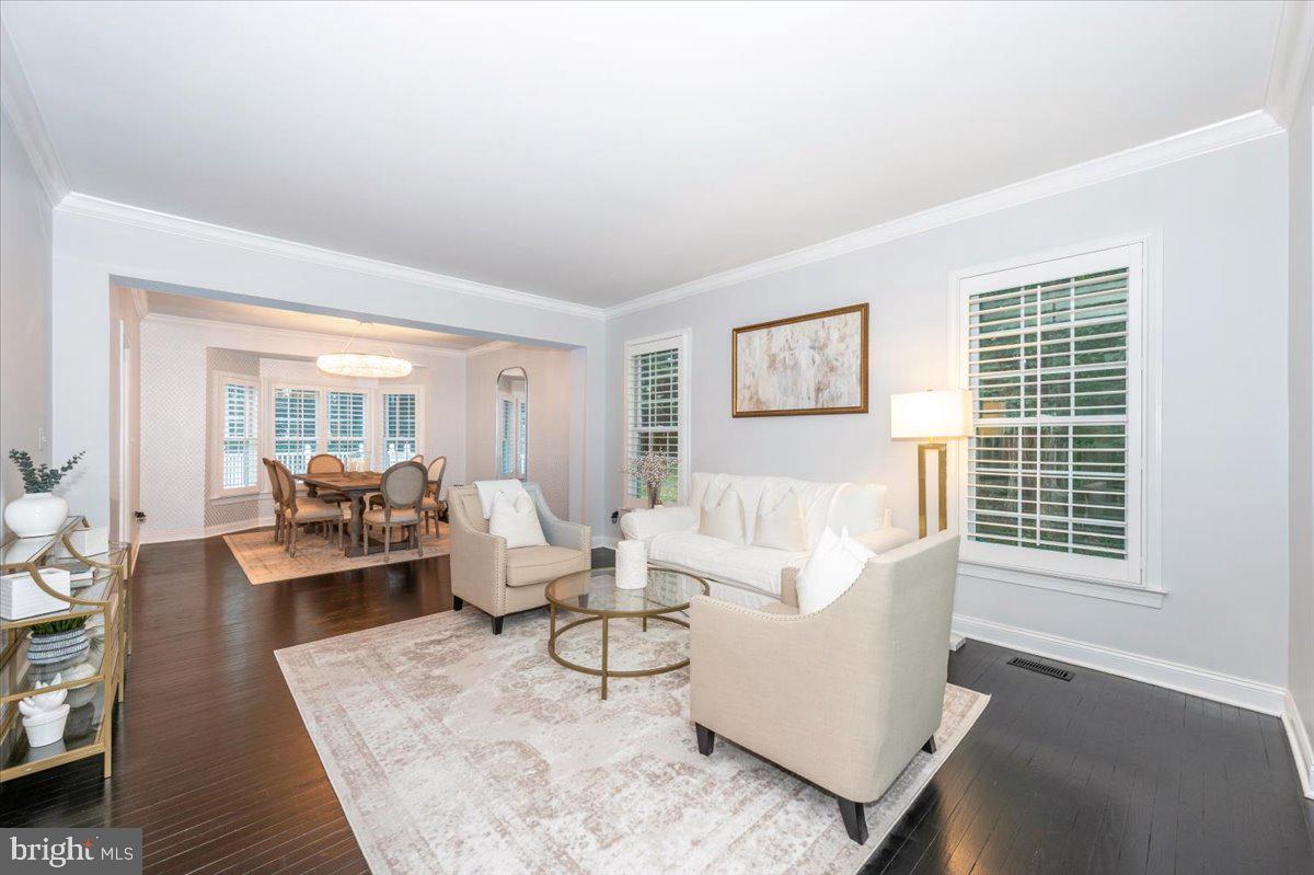 5025 GRAFTON ST, ALEXANDRIA, Virginia 22312, 5 Bedrooms Bedrooms, ,4 BathroomsBathrooms,Residential,For sale,5025 GRAFTON ST,VAFX2258424 MLS # VAFX2258424