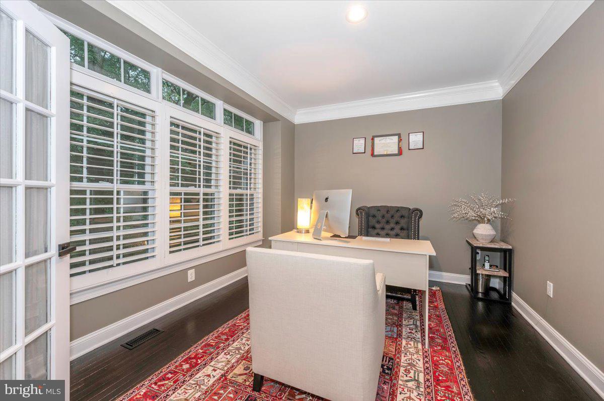 5025 GRAFTON ST, ALEXANDRIA, Virginia 22312, 5 Bedrooms Bedrooms, ,4 BathroomsBathrooms,Residential,For sale,5025 GRAFTON ST,VAFX2258424 MLS # VAFX2258424