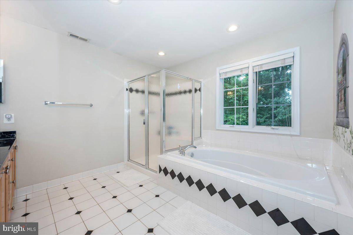 5025 GRAFTON ST, ALEXANDRIA, Virginia 22312, 5 Bedrooms Bedrooms, ,4 BathroomsBathrooms,Residential,For sale,5025 GRAFTON ST,VAFX2258424 MLS # VAFX2258424