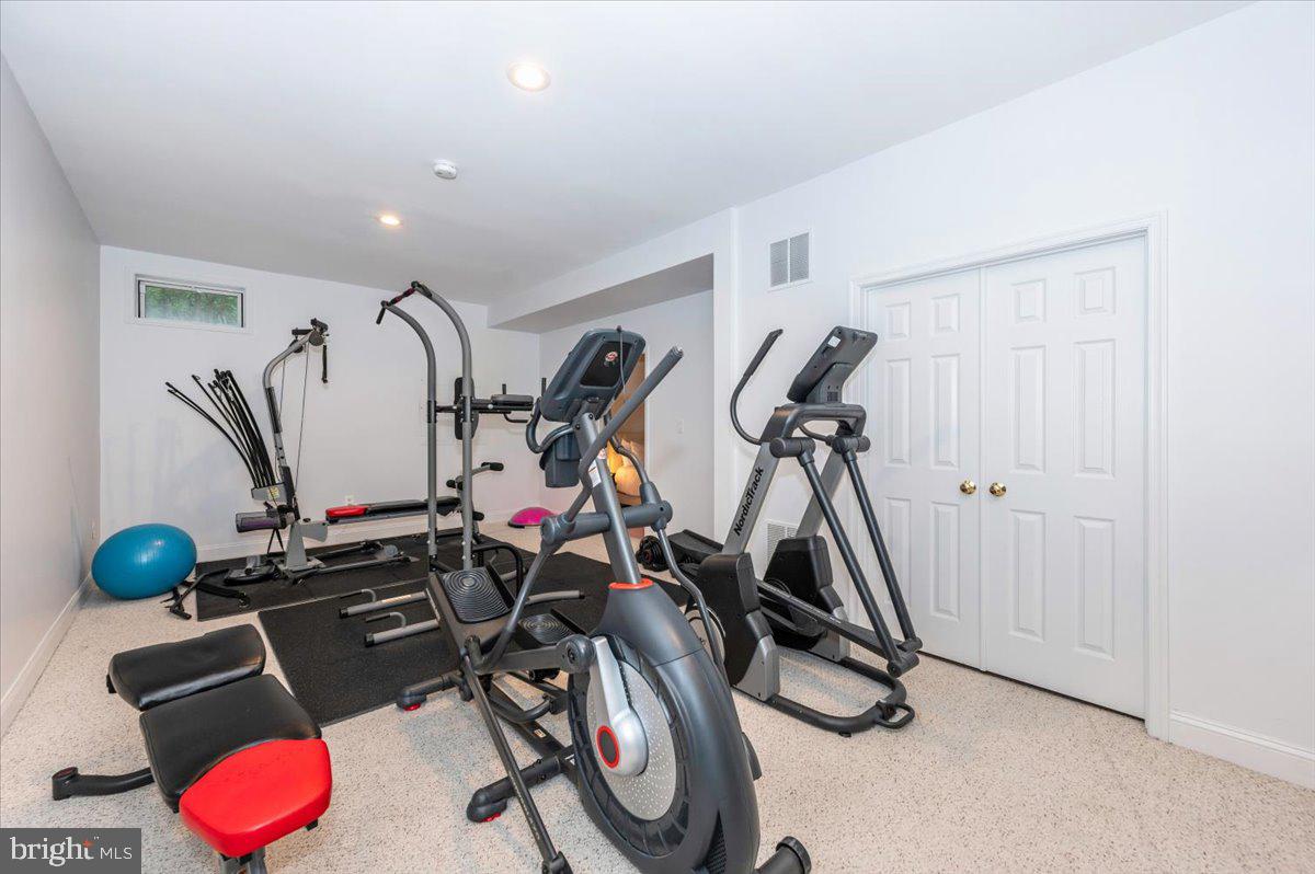 5025 GRAFTON ST, ALEXANDRIA, Virginia 22312, 5 Bedrooms Bedrooms, ,4 BathroomsBathrooms,Residential,For sale,5025 GRAFTON ST,VAFX2258424 MLS # VAFX2258424