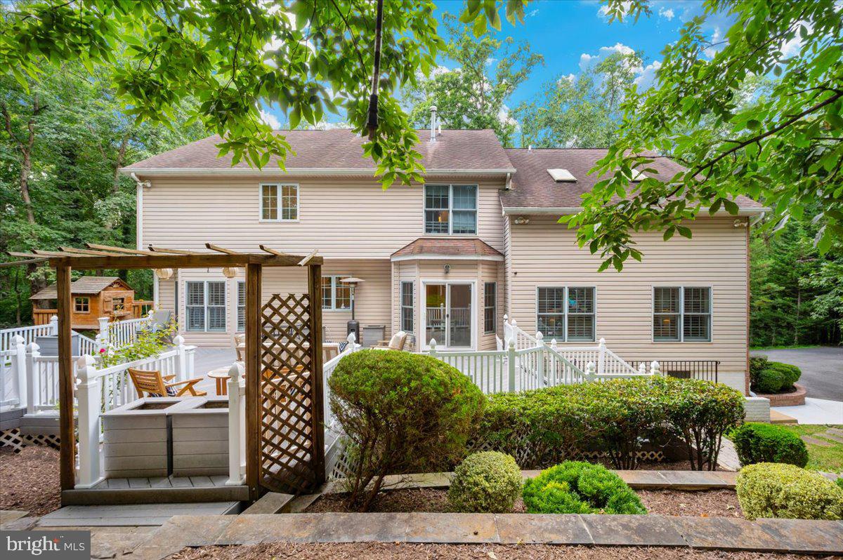 5025 GRAFTON ST, ALEXANDRIA, Virginia 22312, 5 Bedrooms Bedrooms, ,4 BathroomsBathrooms,Residential,For sale,5025 GRAFTON ST,VAFX2258424 MLS # VAFX2258424