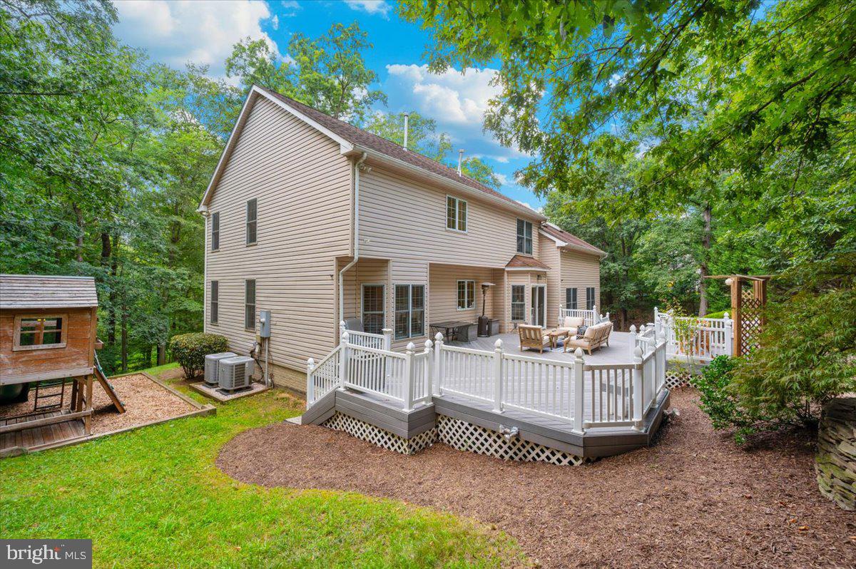 5025 GRAFTON ST, ALEXANDRIA, Virginia 22312, 5 Bedrooms Bedrooms, ,4 BathroomsBathrooms,Residential,For sale,5025 GRAFTON ST,VAFX2258424 MLS # VAFX2258424