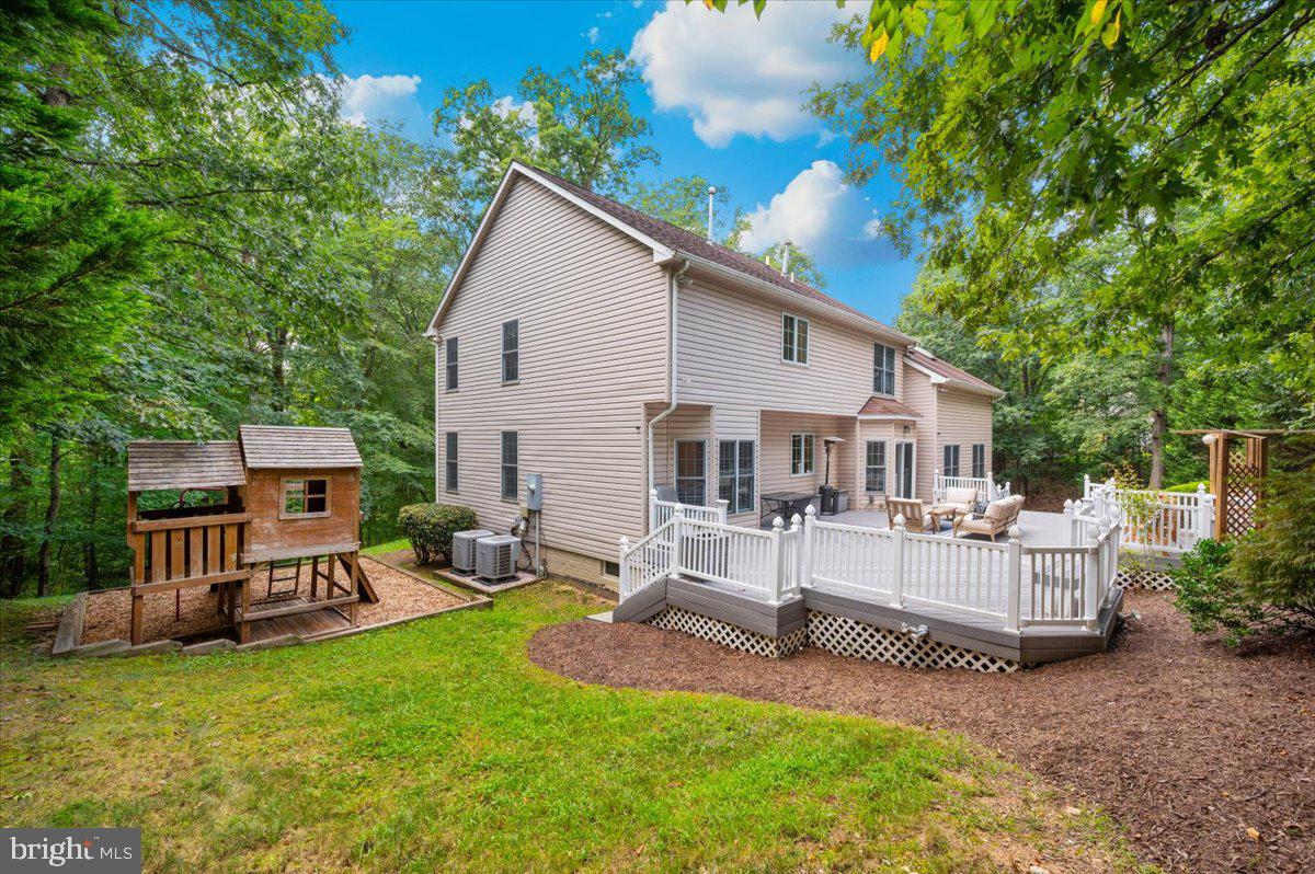 5025 GRAFTON ST, ALEXANDRIA, Virginia 22312, 5 Bedrooms Bedrooms, ,4 BathroomsBathrooms,Residential,For sale,5025 GRAFTON ST,VAFX2258424 MLS # VAFX2258424