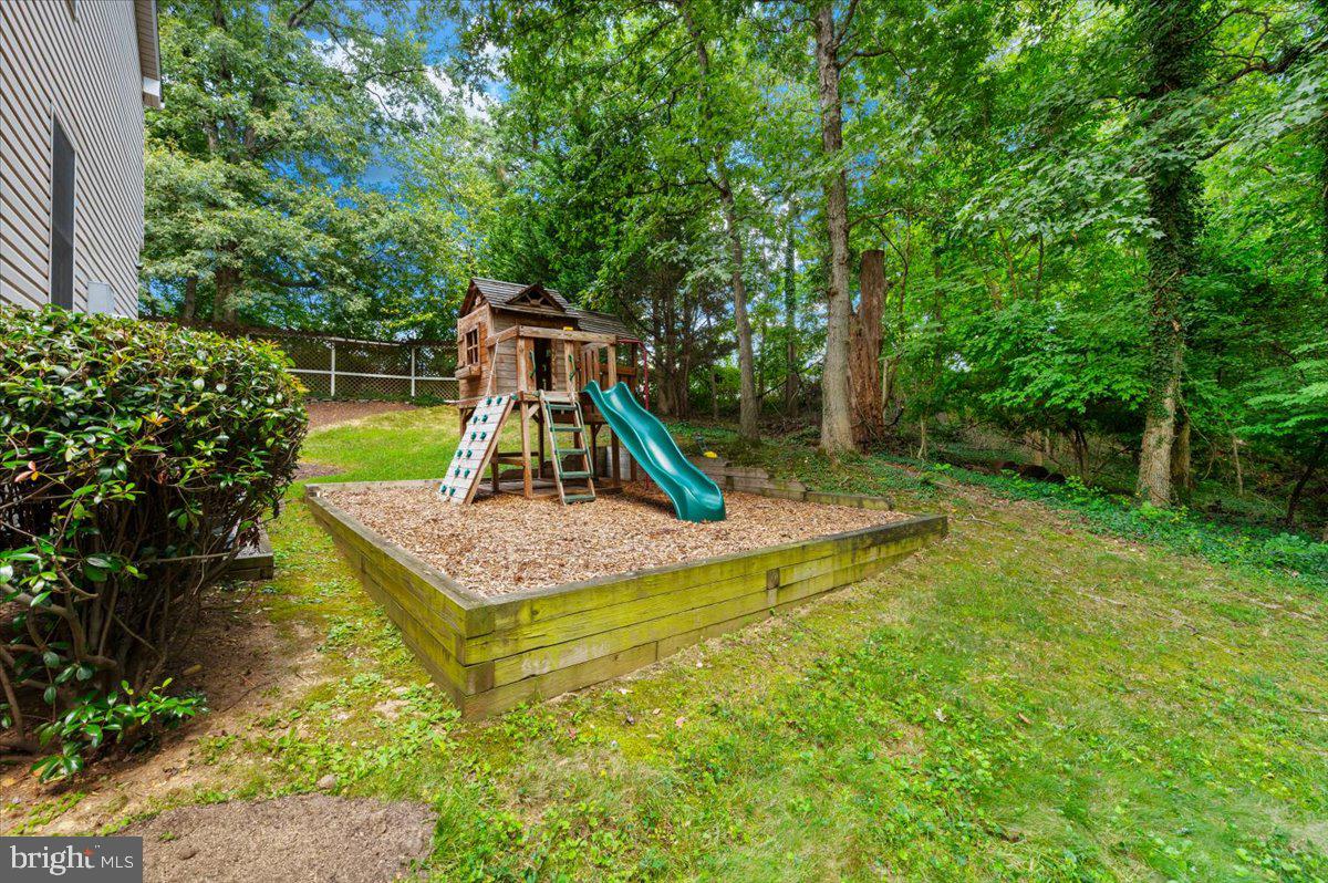 5025 GRAFTON ST, ALEXANDRIA, Virginia 22312, 5 Bedrooms Bedrooms, ,4 BathroomsBathrooms,Residential,For sale,5025 GRAFTON ST,VAFX2258424 MLS # VAFX2258424