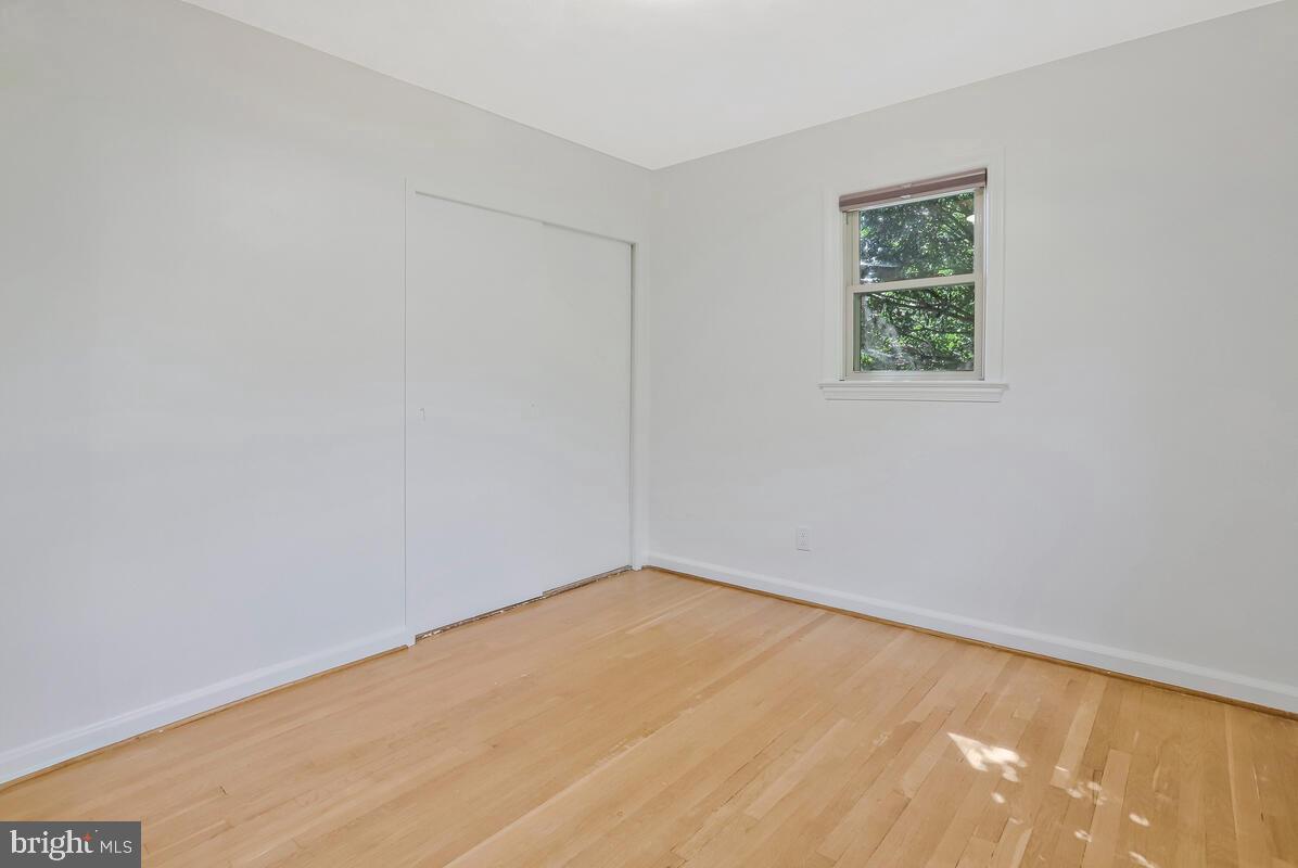 997 N SYCAMORE ST N, FALLS CHURCH, Virginia 22046, 5 Bedrooms Bedrooms, ,3 BathroomsBathrooms,Residential,For sale,997 N SYCAMORE ST N,VAFA2003166 MLS # VAFA2003166