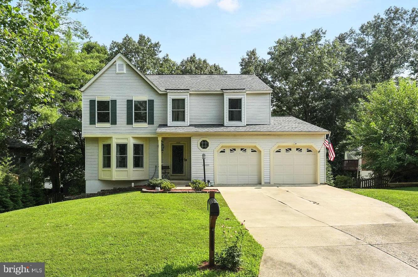 15150 HOLLEYSIDE DR, DUMFRIES, Virginia 22025, 4 Bedrooms Bedrooms, 17 Rooms Rooms,3 BathroomsBathrooms,Residential,For sale,15150 HOLLEYSIDE DR,VAPW2100408 MLS # VAPW2100408