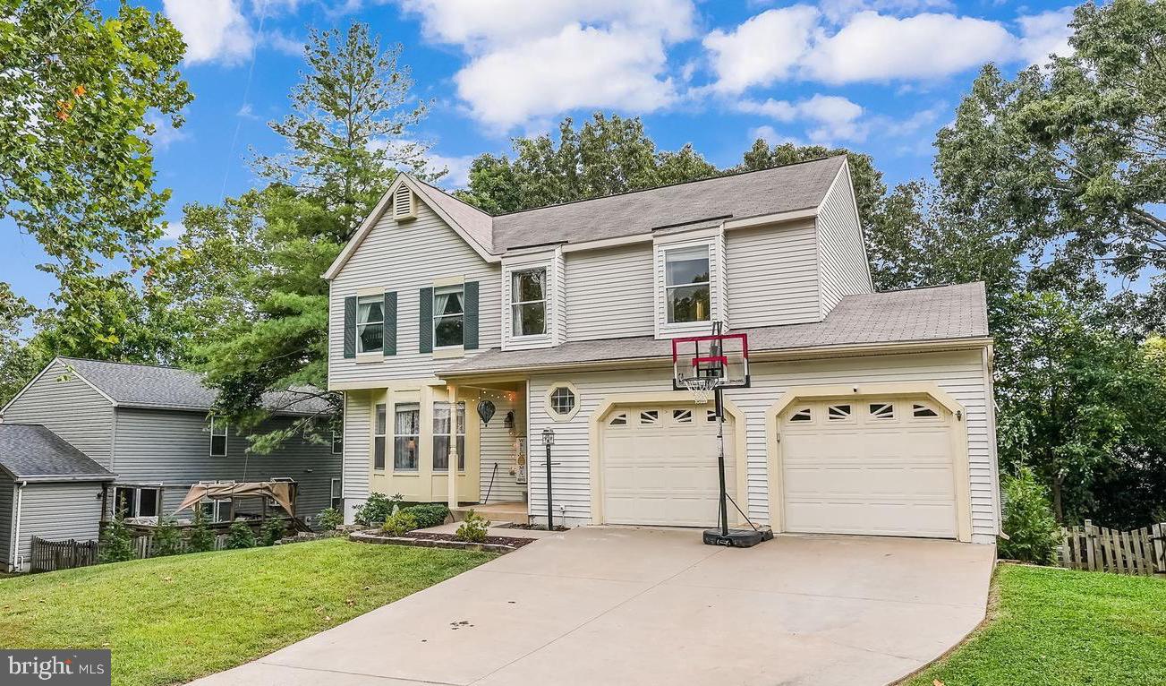 15150 HOLLEYSIDE DR, DUMFRIES, Virginia 22025, 4 Bedrooms Bedrooms, 17 Rooms Rooms,3 BathroomsBathrooms,Residential,For sale,15150 HOLLEYSIDE DR,VAPW2100408 MLS # VAPW2100408