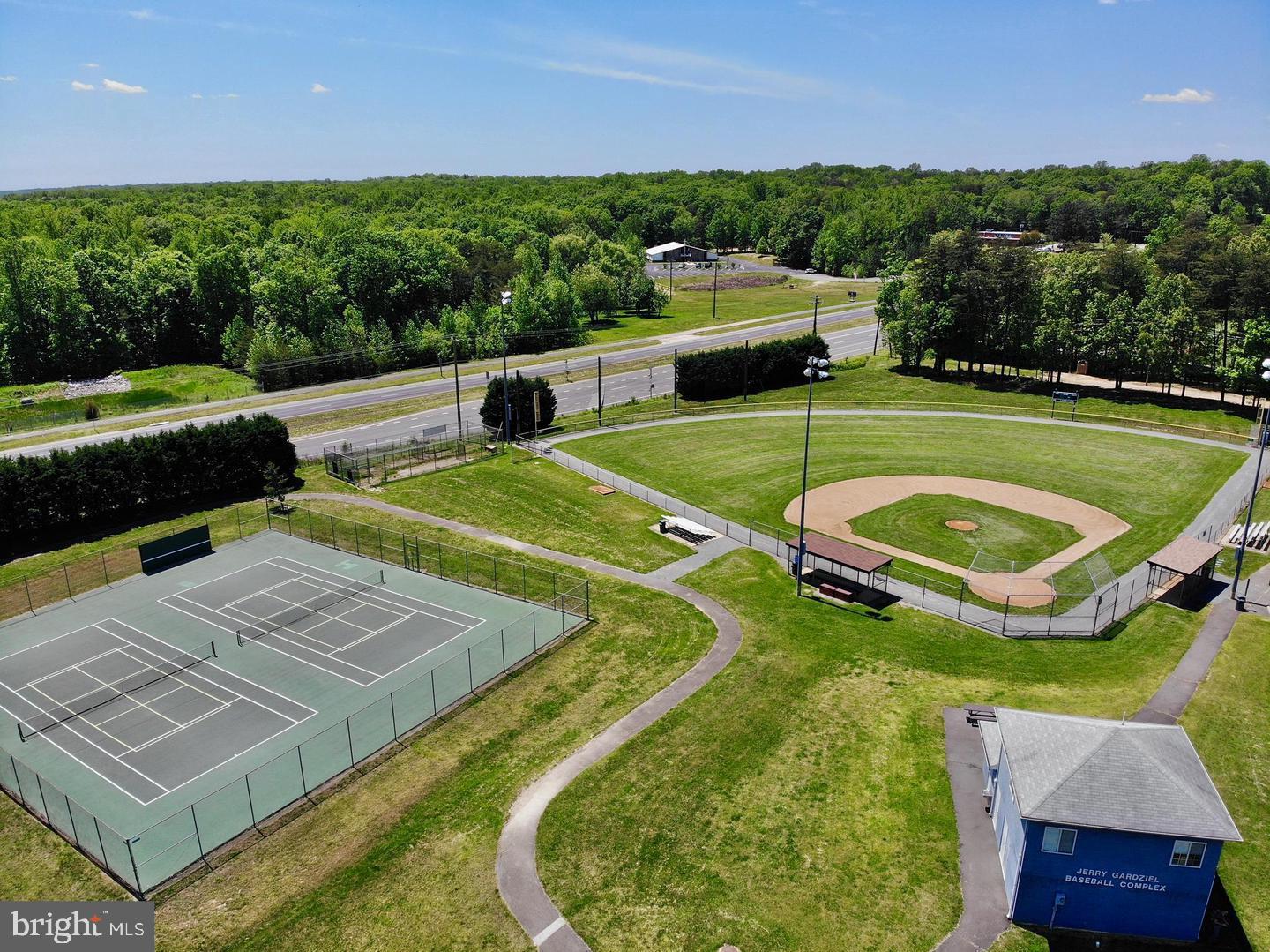 15150 HOLLEYSIDE DR, DUMFRIES, Virginia 22025, 4 Bedrooms Bedrooms, 17 Rooms Rooms,3 BathroomsBathrooms,Residential,For sale,15150 HOLLEYSIDE DR,VAPW2100408 MLS # VAPW2100408