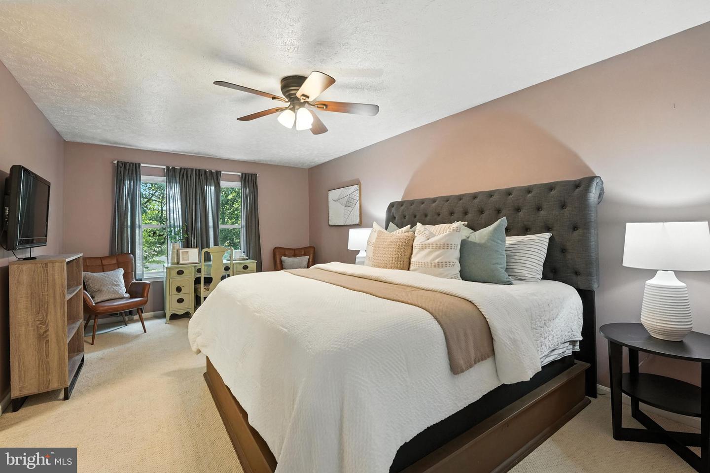 15150 HOLLEYSIDE DR, DUMFRIES, Virginia 22025, 4 Bedrooms Bedrooms, 17 Rooms Rooms,3 BathroomsBathrooms,Residential,For sale,15150 HOLLEYSIDE DR,VAPW2100408 MLS # VAPW2100408