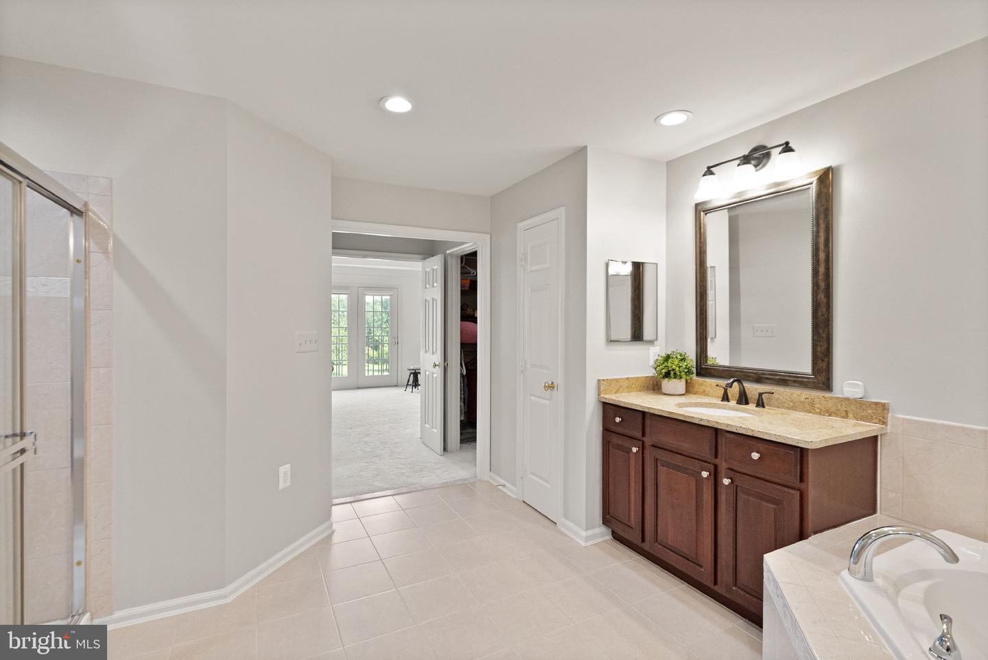 18442 LANIER ISLAND SQ, LEESBURG, Virginia 20176, 3 Bedrooms Bedrooms, ,4 BathroomsBathrooms,Residential,For sale,18442 LANIER ISLAND SQ,VALO2103566 MLS # VALO2103566